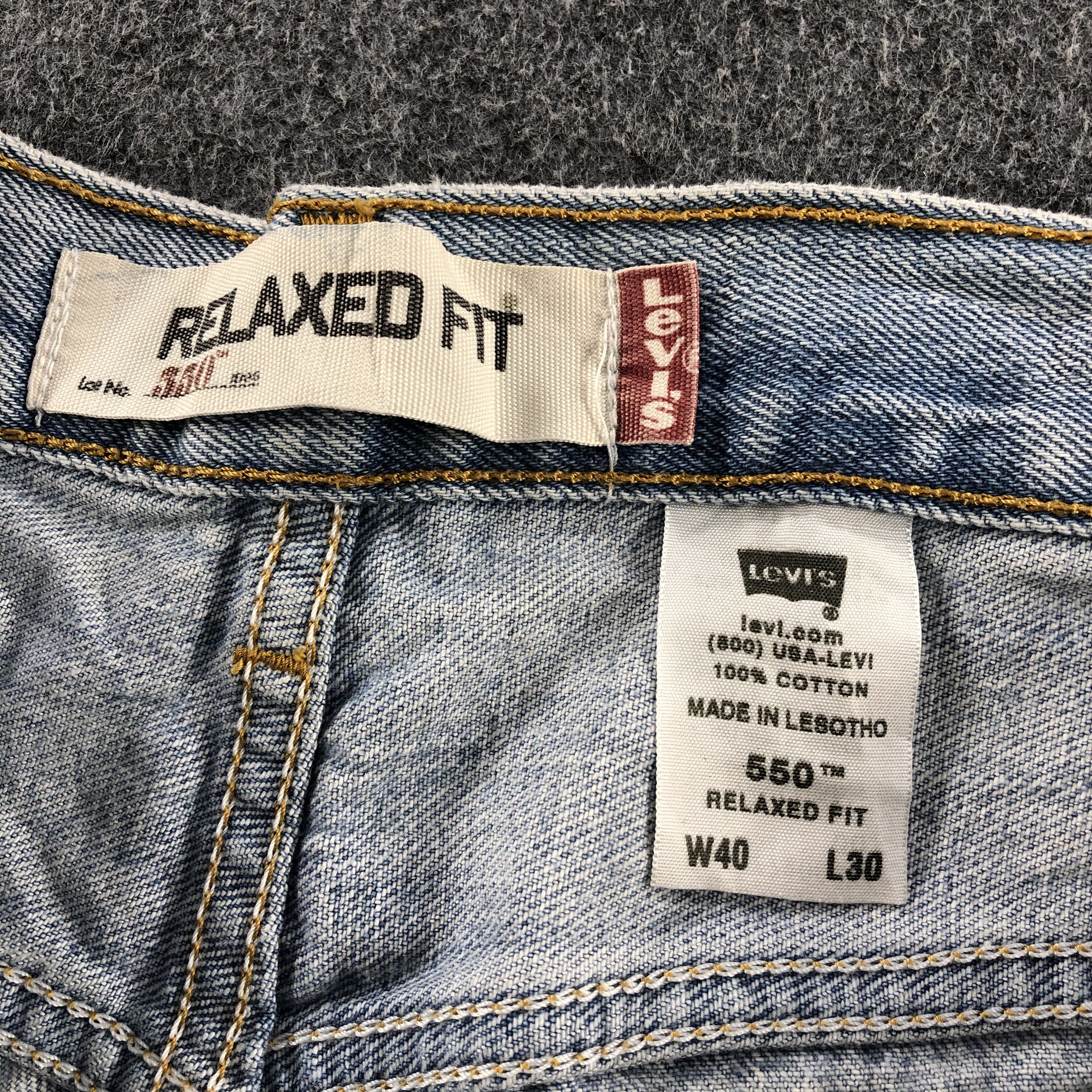 Levi's Light Wash Vintage Levis 550 Jeans-J1147 Size US 39 - 10 Thumbnail