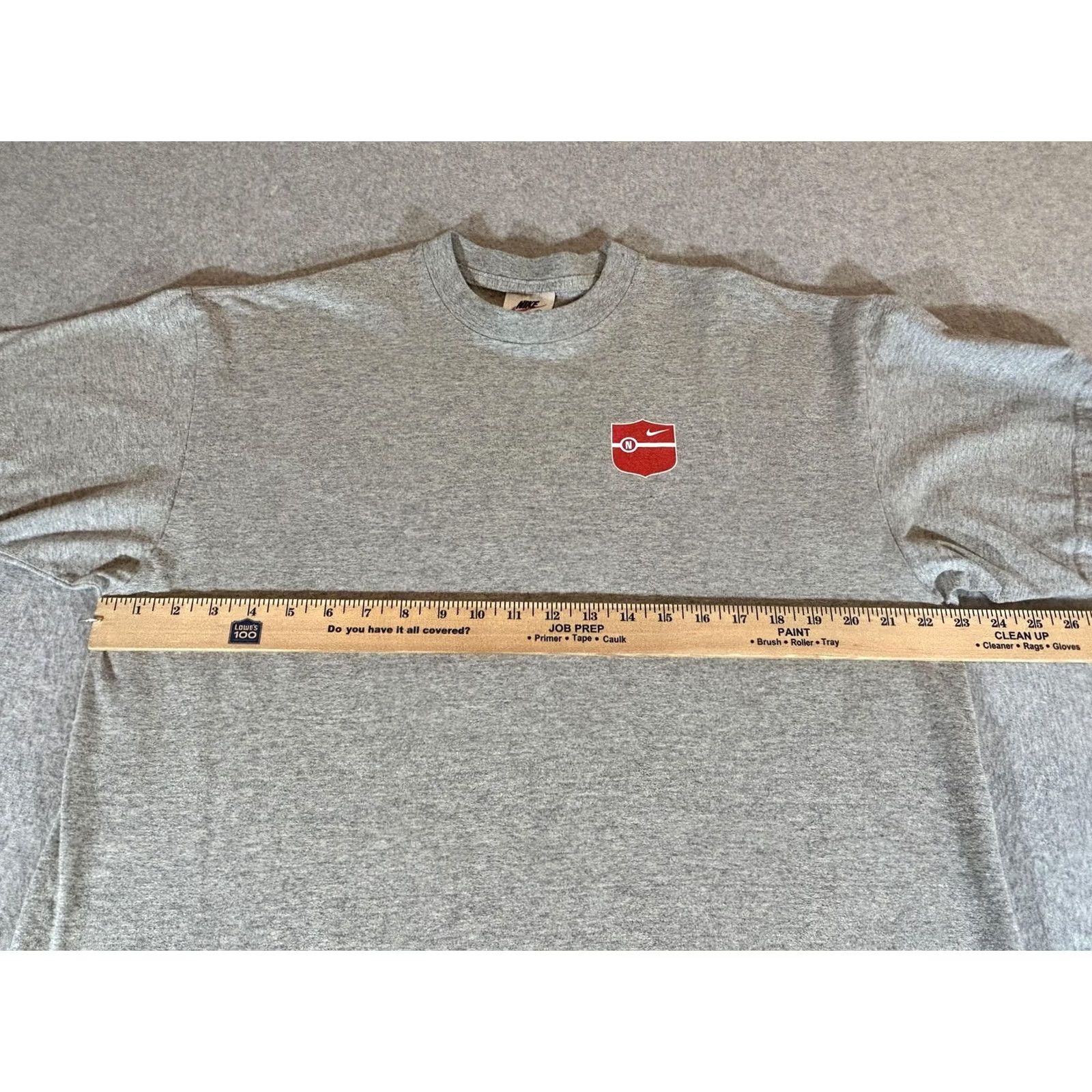 Nike VINTAGE Nike Shirt Men Large Athletics Graphic Short Sleeve 90s Retro Sportswear Cotton Polyester Gray Crew Neck Logo Size US L / EU 52-54 / 3 - 3 Thumbnail