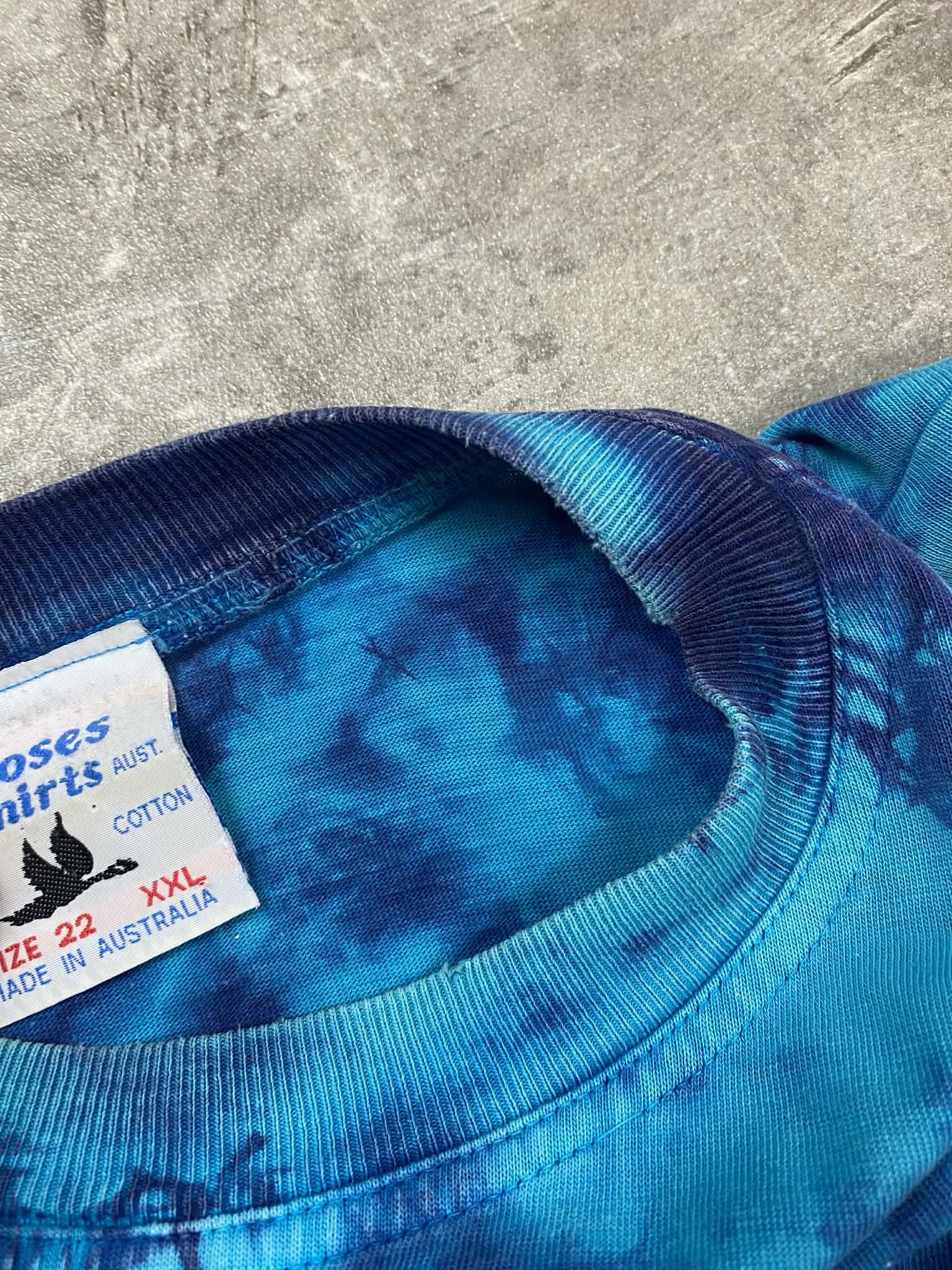 Vintage Vintage Blue Tie-dye T-shirt Bottlenose Dolphins Distressed Size US XXL / EU 58 / 5 - 11 Thumbnail