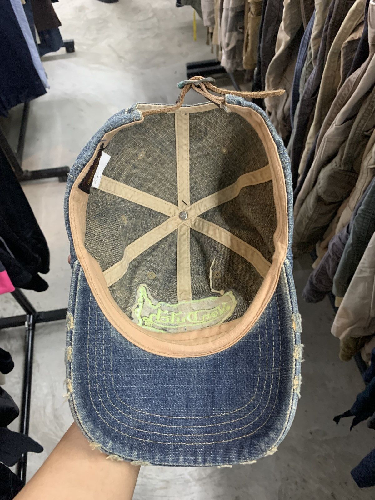 Christian Audigier × Von Dutch Von Dutch Distress Denim Inspired Travis Scott Trucker Cap Size ONE SIZE - 8 Thumbnail