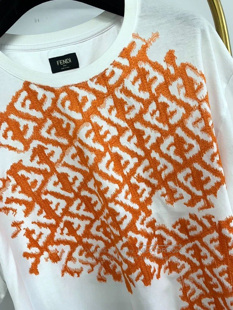 Fendi Fendi White with orange monogrammed letter short sleeve Size US XL / EU 56 / 4 - 2 Thumbnail