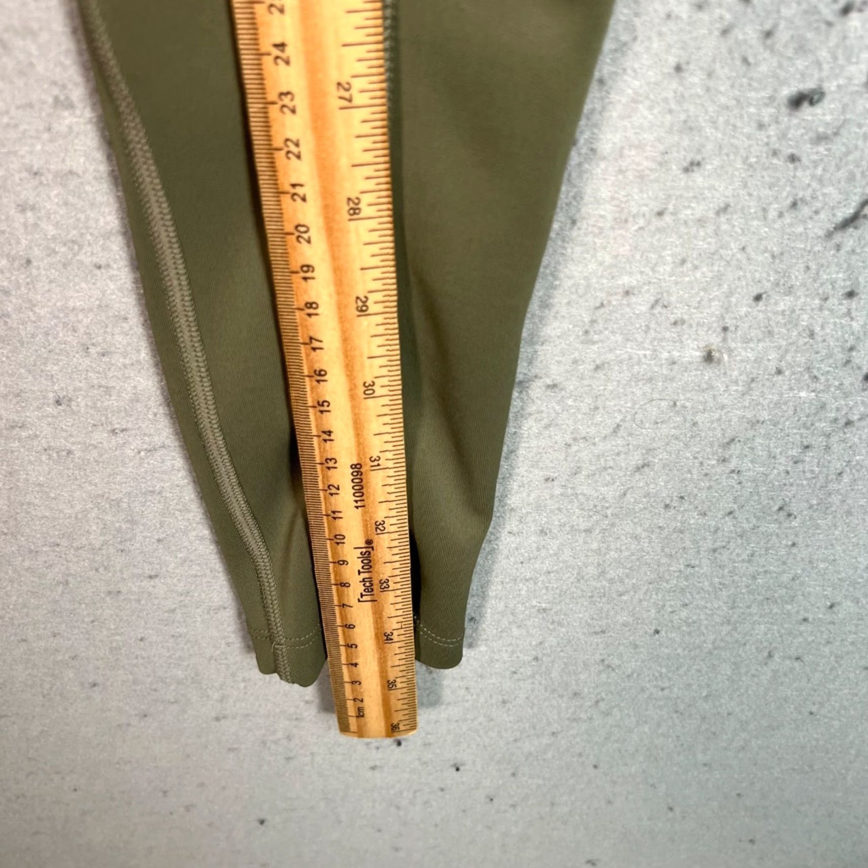 New Balance VINTAGE New Balance Leggings Women Small Olive Green Athletic High Waist Side Pockets Womens Size 28" / US 6 / IT 42 - 6 Thumbnail