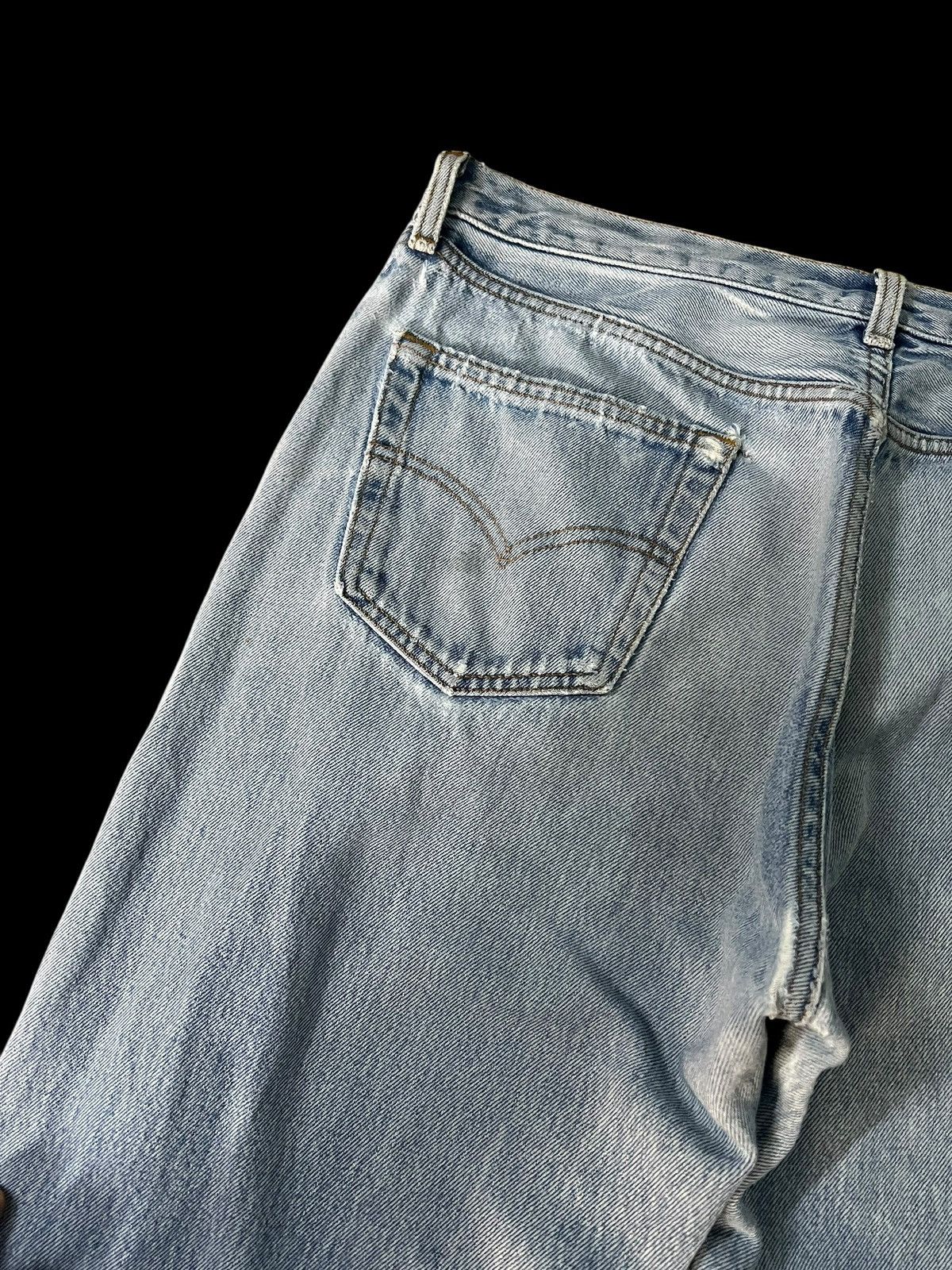 Levi's Vintage Levi’s 501xx Distress Faded Ripped Jean Size US 35 - 14 Thumbnail