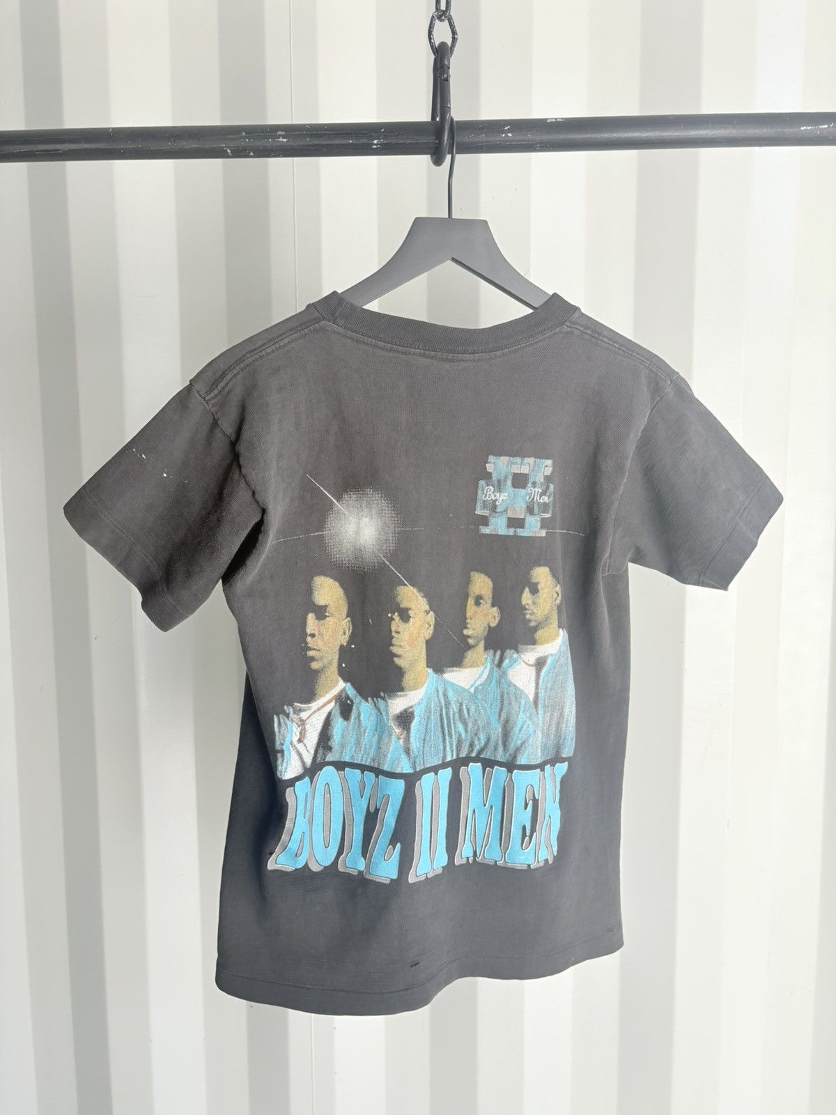 Vintage Vintage Boys 2 Men Shirt Faded Distressed GRUNGE Band Rap Size US M / EU 48-50 / 2 - 5 Thumbnail