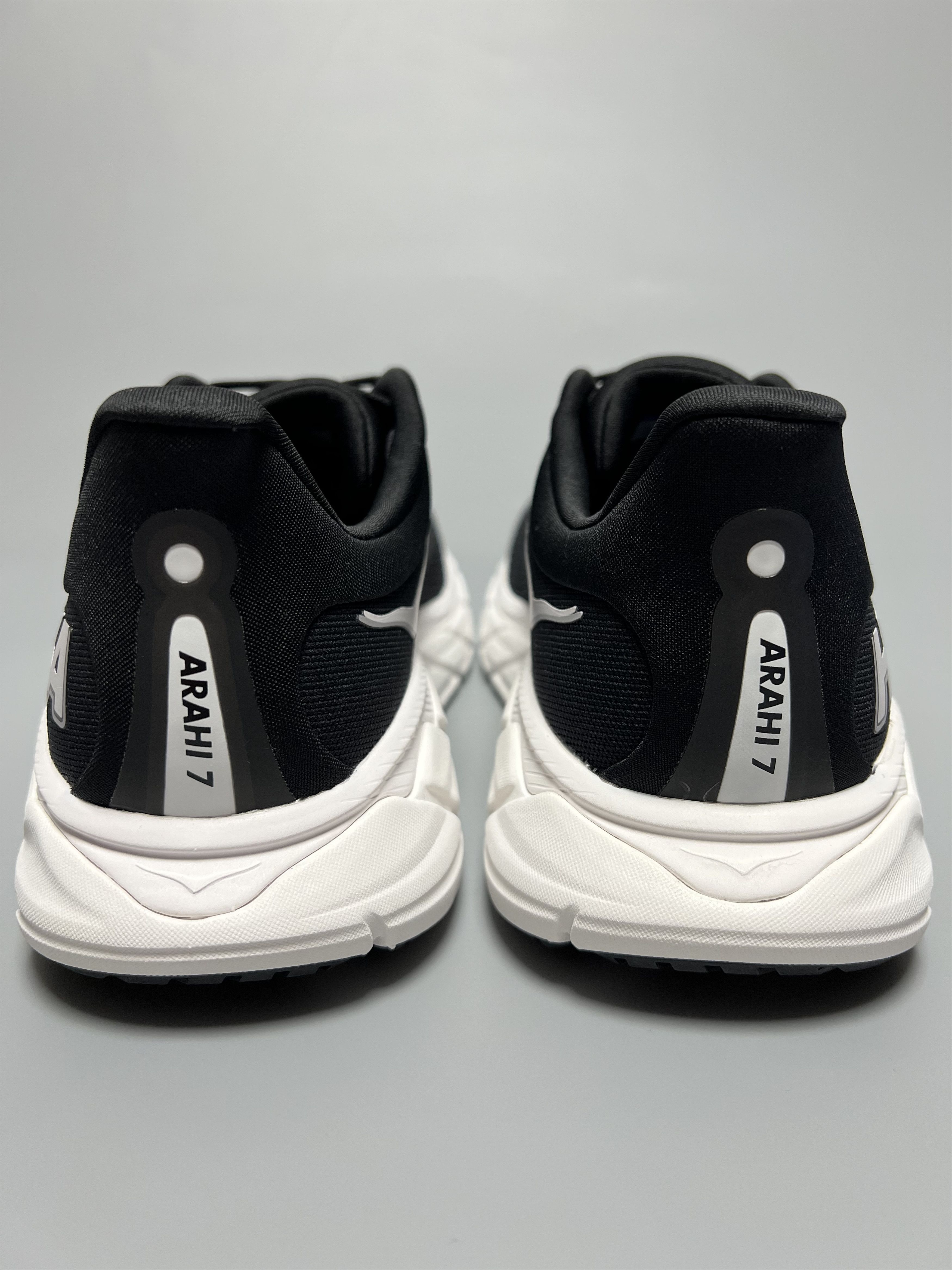 Hoka 9.5 EE Hoka One One Arahi 7 Wide Running Shoes Walking Gym Size US 9.5 / EU 42-43 - 3 Thumbnail