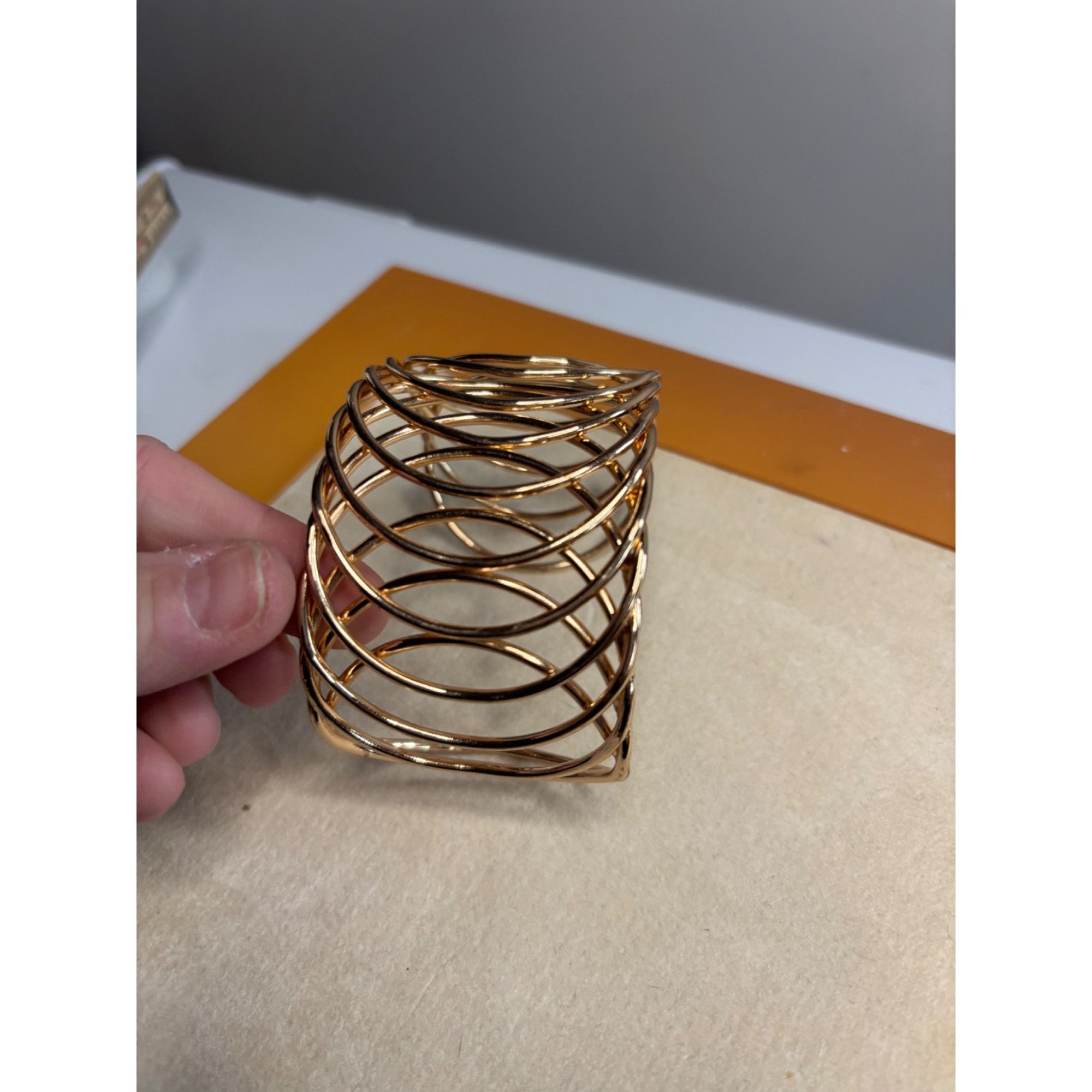 Other Vintage Gold-Toned Openwork Cuff Bracelet With Twisted Wire Size ONE SIZE - 10 Thumbnail