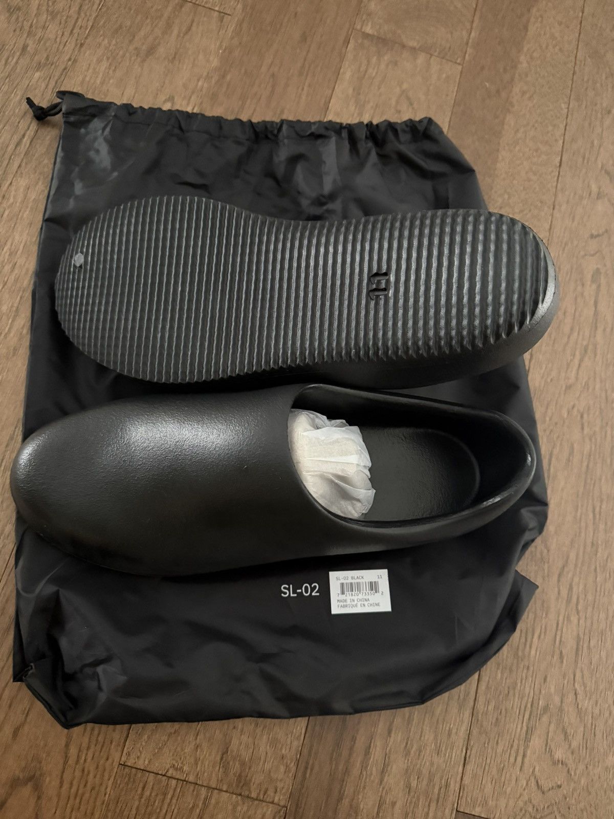 Yeezy SL-02 ye Size US 11 / EU 44 - 4 Thumbnail