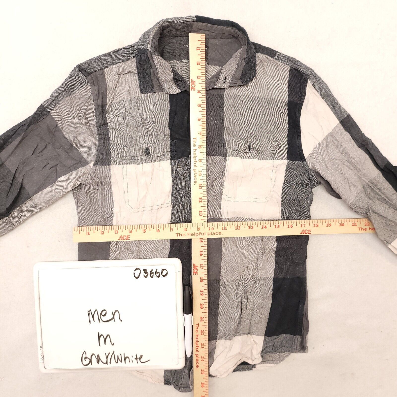 Urban Pipeline Urban Pipeline Gingham Flannel Shirt Mens Size Medium M Gray Size US M / EU 48-50 / 2 - 6 Thumbnail