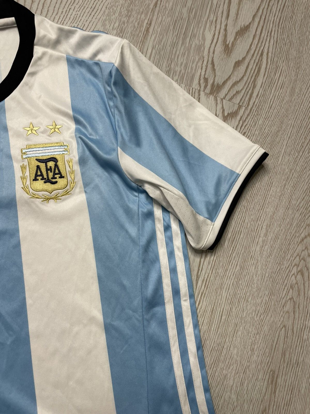 Adidas Adidas Argentina 2016 Soccer training jersey size S Size US S / EU 44-46 / 1 - 4 Thumbnail
