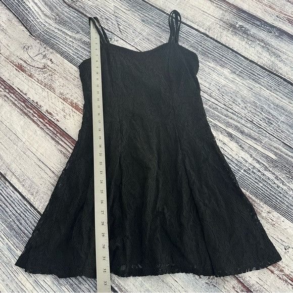 Vintage Vintage 90’s “All That Jazz” Lace Double Strap Mini Dress Size S / US 4 / IT 40 - 7 Thumbnail