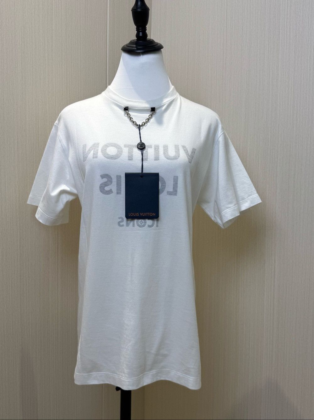 Louis Vuitton Louis Vuitton Chain Detail T-Shirt Size M Size M / US 6-8 / IT 42-44 - 1 Thumbnail