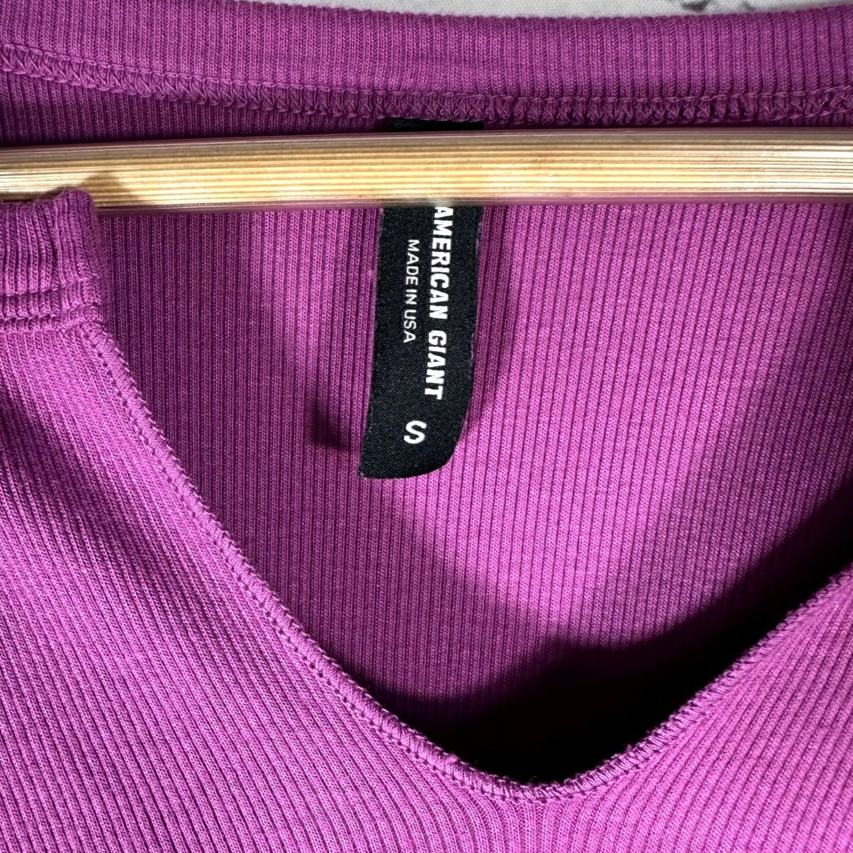 Vintage American Giant Womens Purple Ribbed Notch V-Neck Long Sleeve Top Small USA Size S / US 4 / IT 40 - 2 Thumbnail