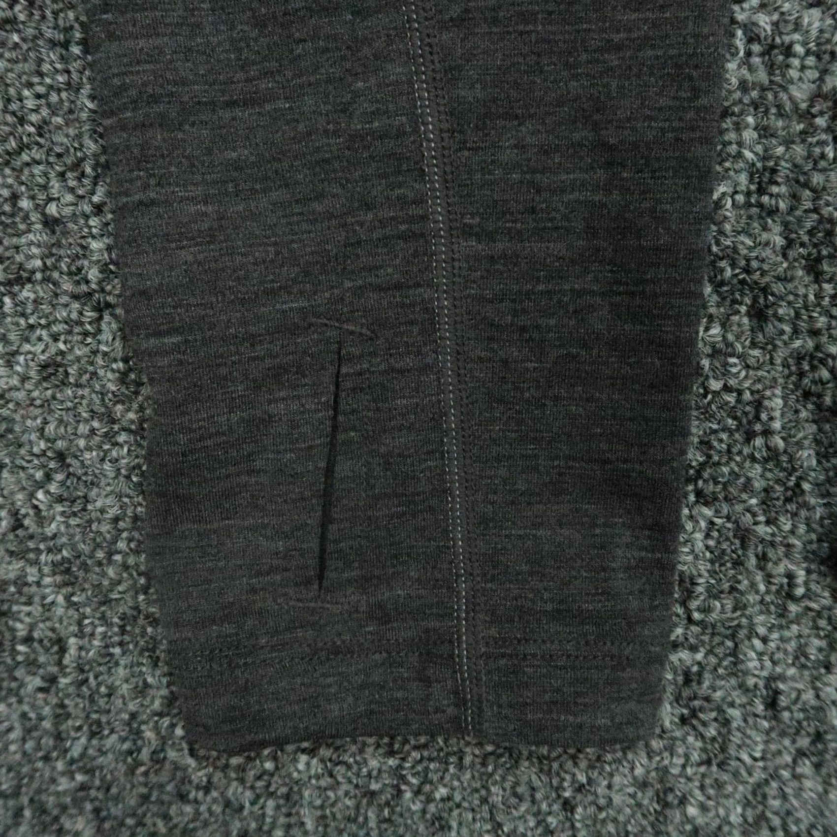 Icebreaker Icebreaker Pullover Mens M Gray 1/4 Zip Wool Performance Moisture Wicking Mock Neck Regular Long Sleeve Size M Gray 200 Zone Size US M / EU 48-50 / 2 - 6 Thumbnail