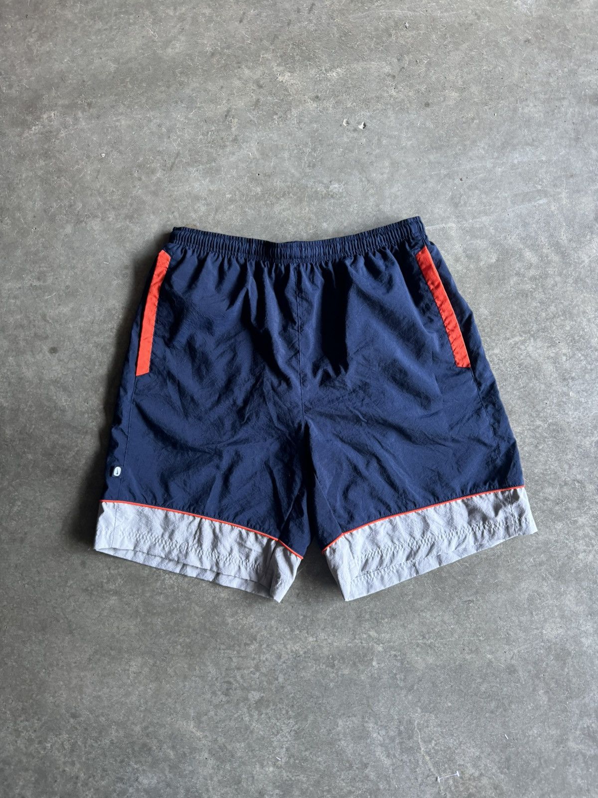 Nike Y2K Nike Essential Swoosh Track Shorts Size US 33 - 1 Thumbnail