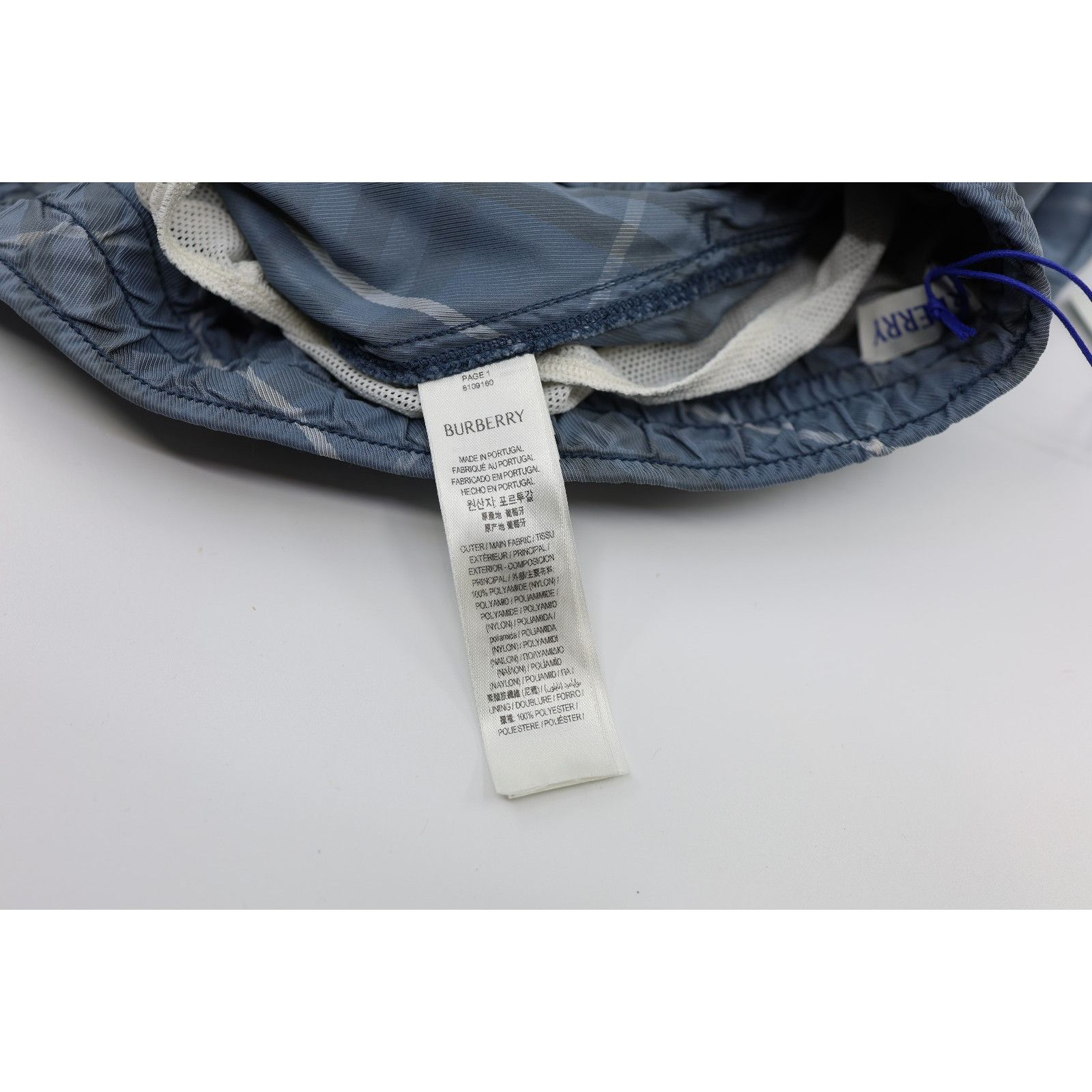 Burberry New BURBERRY Slim Fit Checked Swim Shorts Trunks Size S $550 Size US 28 / EU 44 - 6 Thumbnail