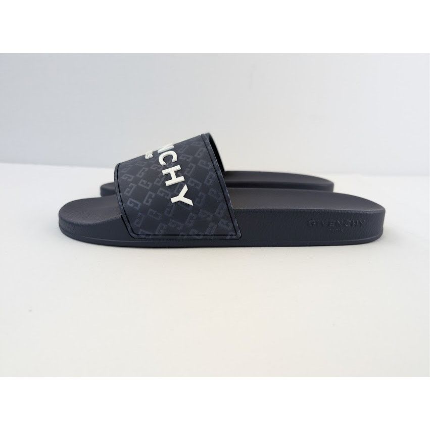 Givenchy o1rshd1 Embossed Rubber Logo Printed Slide Sandals Dark Blue Size US 14 / EU 47 - 11 Thumbnail