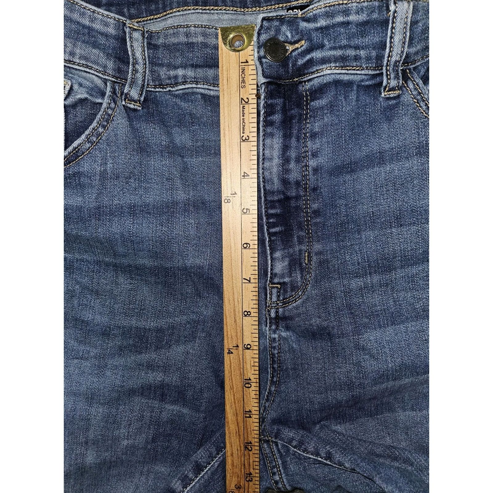 Vintage Judy Blue Jeans Womens 22W High Rise Boyfriend Distressed JB8275MD Size 40" / US 18 - 6 Thumbnail