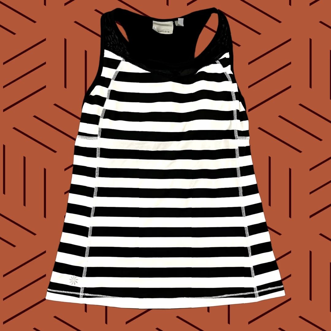 Athleta ATHLETA Shirt Womens Small Chase Tank Top Padded Bra Black White Stripe Tank Sleeveless Multicolor Stripe Casual Gym & Training Running Yoga Womens/S Size S / US 4 / IT 40 - 1 Thumbnail