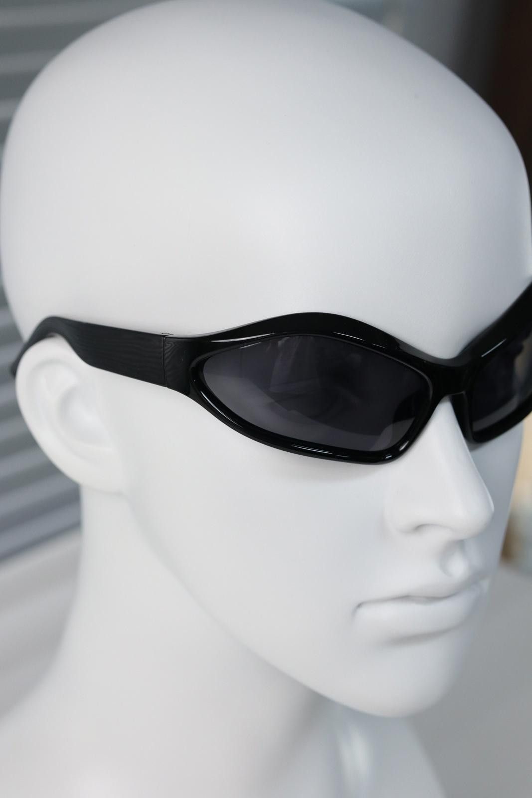 Other Vtg Y2k Avant Garde Future Sunglasses Black Unisex One Size Size ONE SIZE - 4 Thumbnail