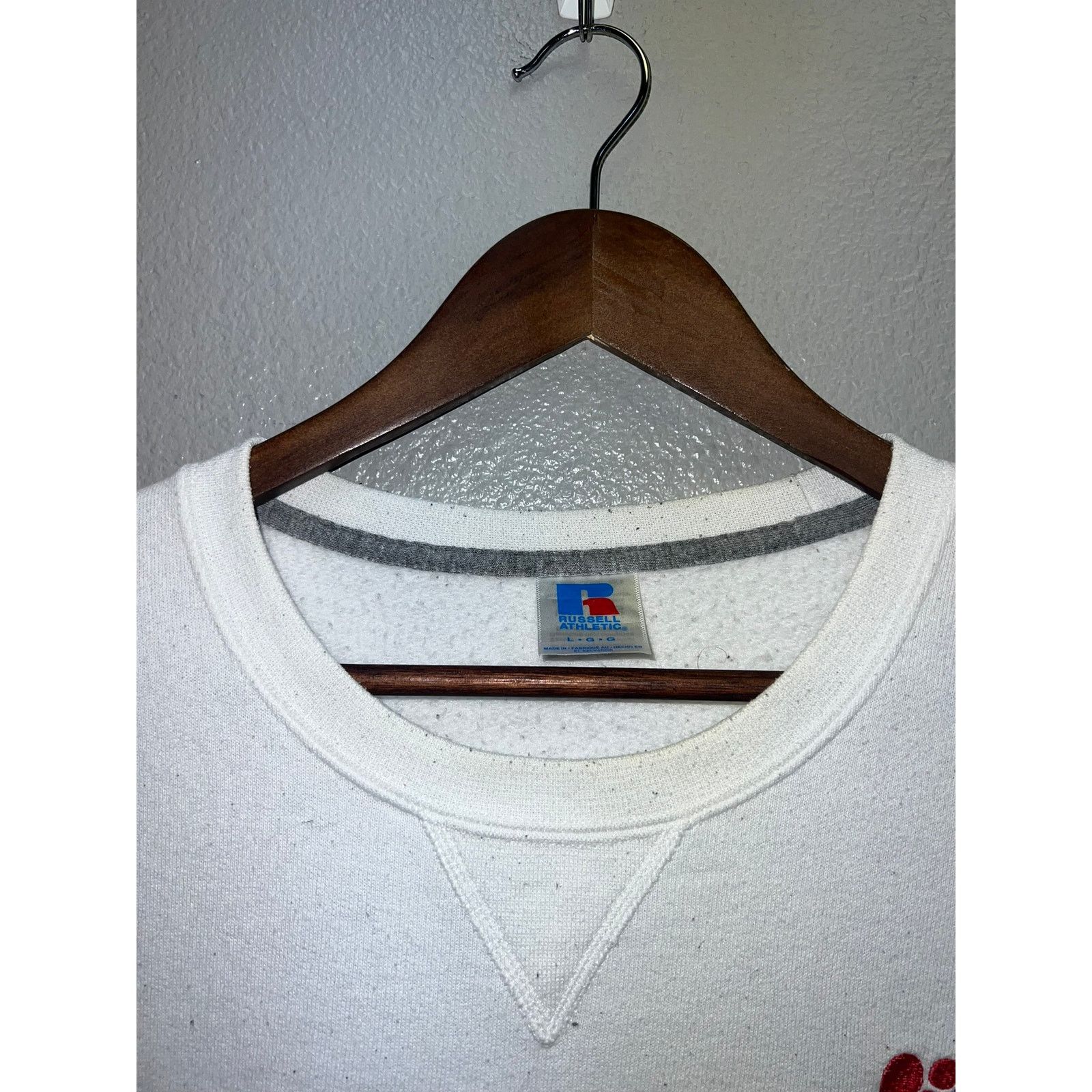 Vintage Vintage Russell Athletic White Sweatshirt Wonderbread L Size US L / EU 52-54 / 3 - 4 Thumbnail