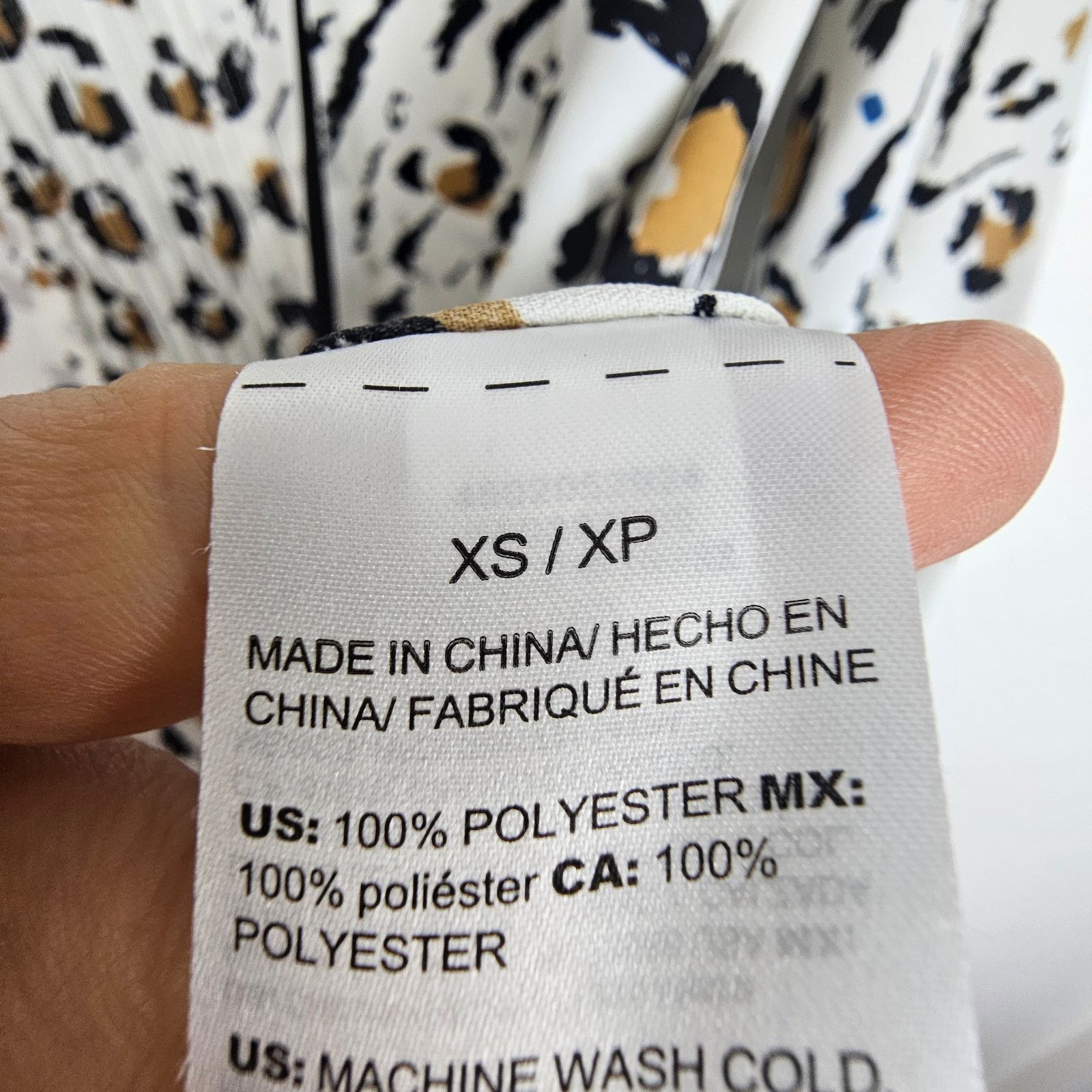 White House Black Market White House Black Market Women Animal Print Top XS Mob Wife Size XS / US 0-2 / IT 36-38 - 7 Thumbnail