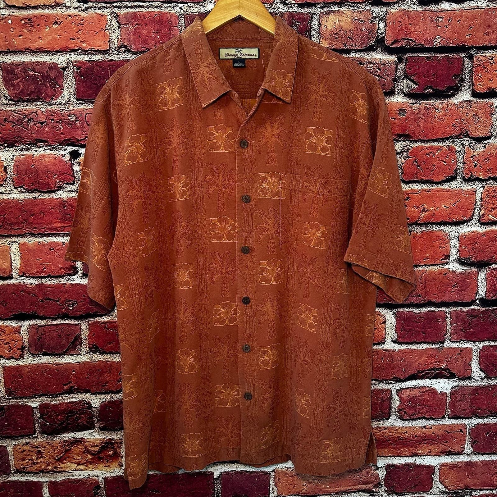 Tommy Bahama Tommy Bahama button down Hawaiian short sleeve Size US L / EU 52-54 / 3 - 1 Thumbnail