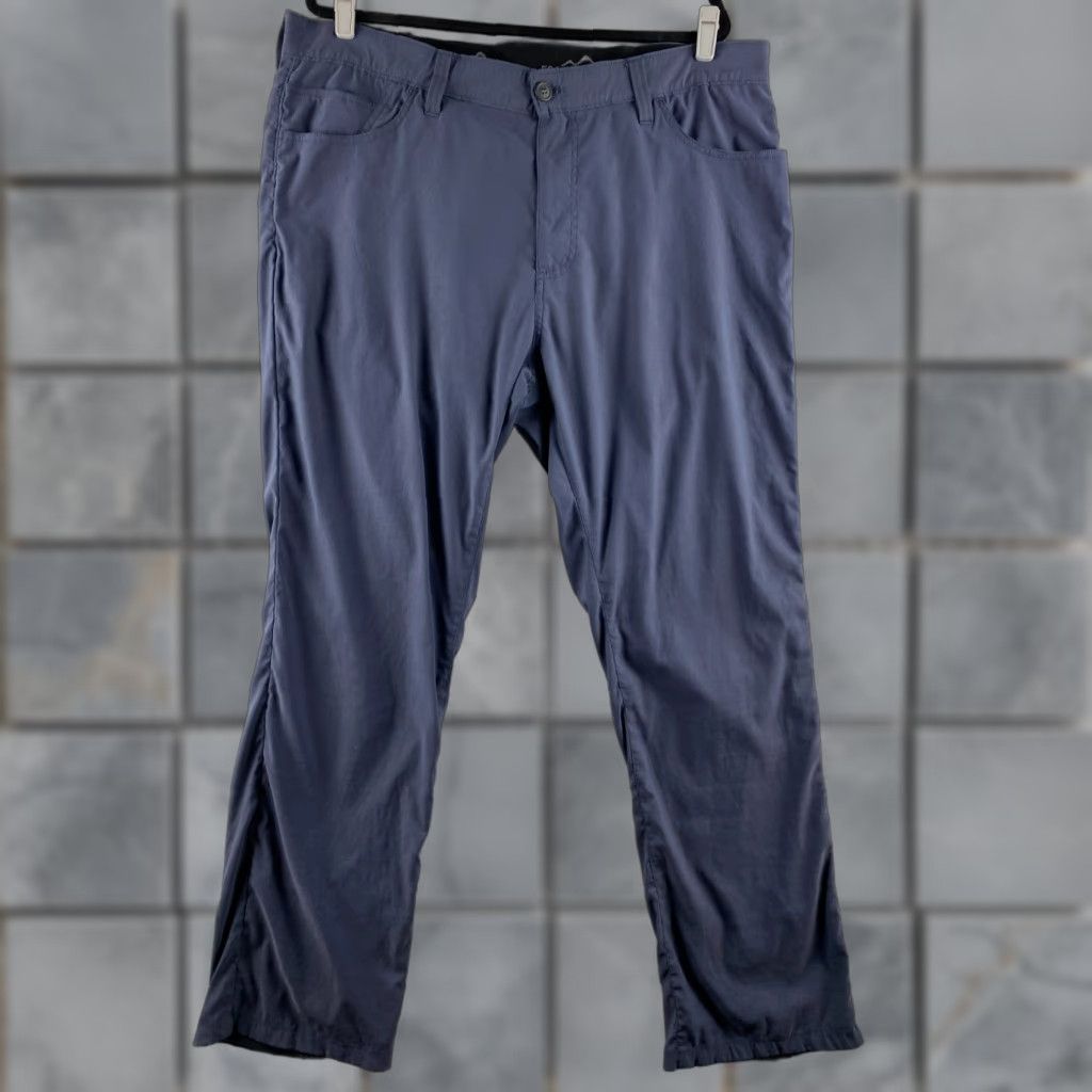 Eddie Bauer Eddie Bauer Pants Mens 40 Blue Golf Hiking Straight Water Resistant Breathable Size US 40 / EU 56 - 1 Thumbnail