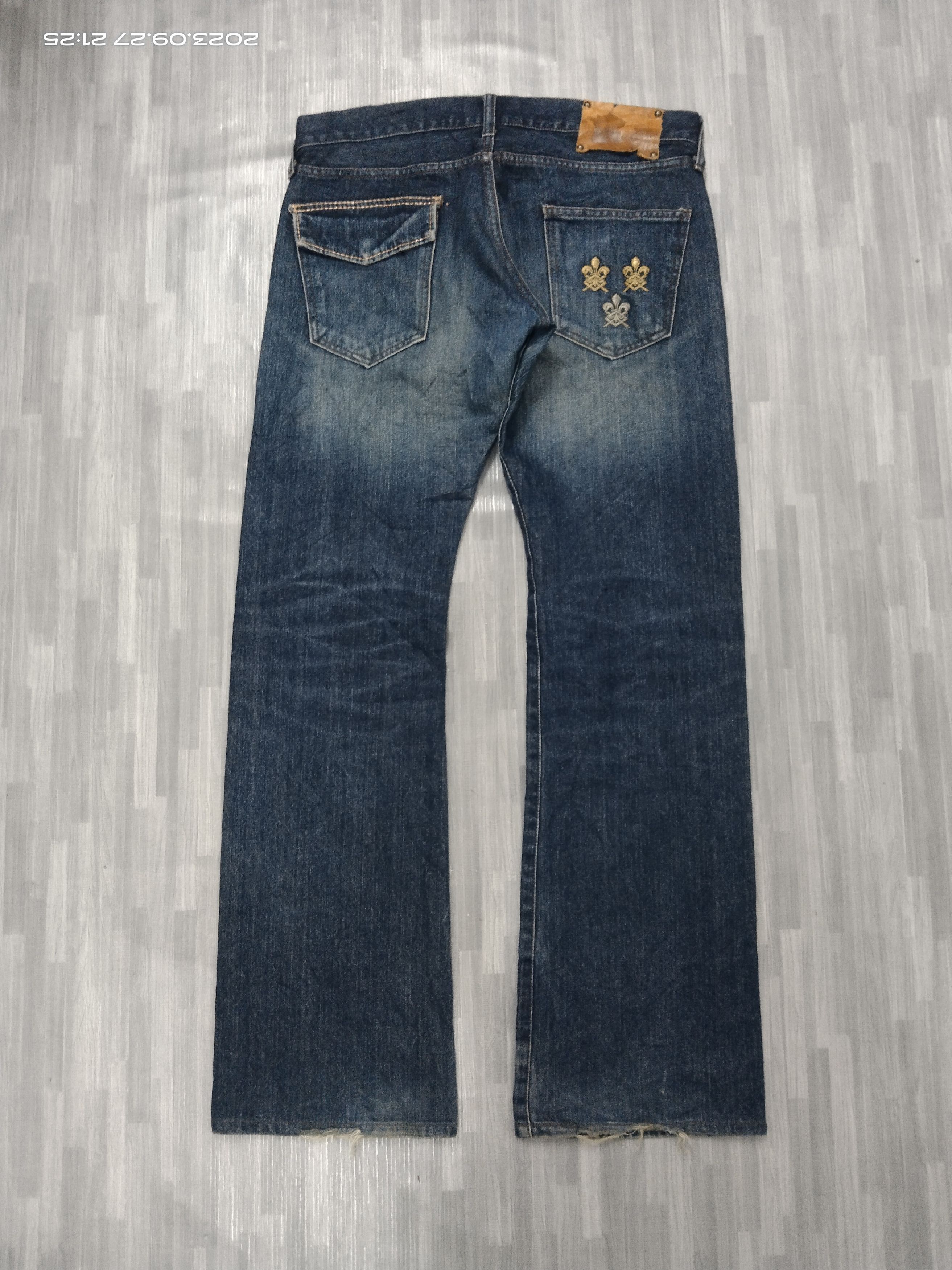 Japanese Brand FLARE SiCK STUDDED ROI JEANS DENIM PANTS Size US 31 - 3 Thumbnail