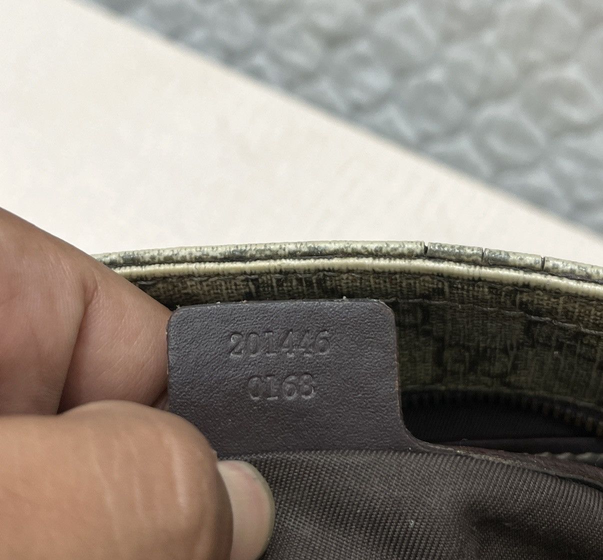 Gucci 🔥🔥🔥AUTHENTIC VINTAGE GUCCI MONOGRAM BAG Size ONE SIZE - 21 Thumbnail