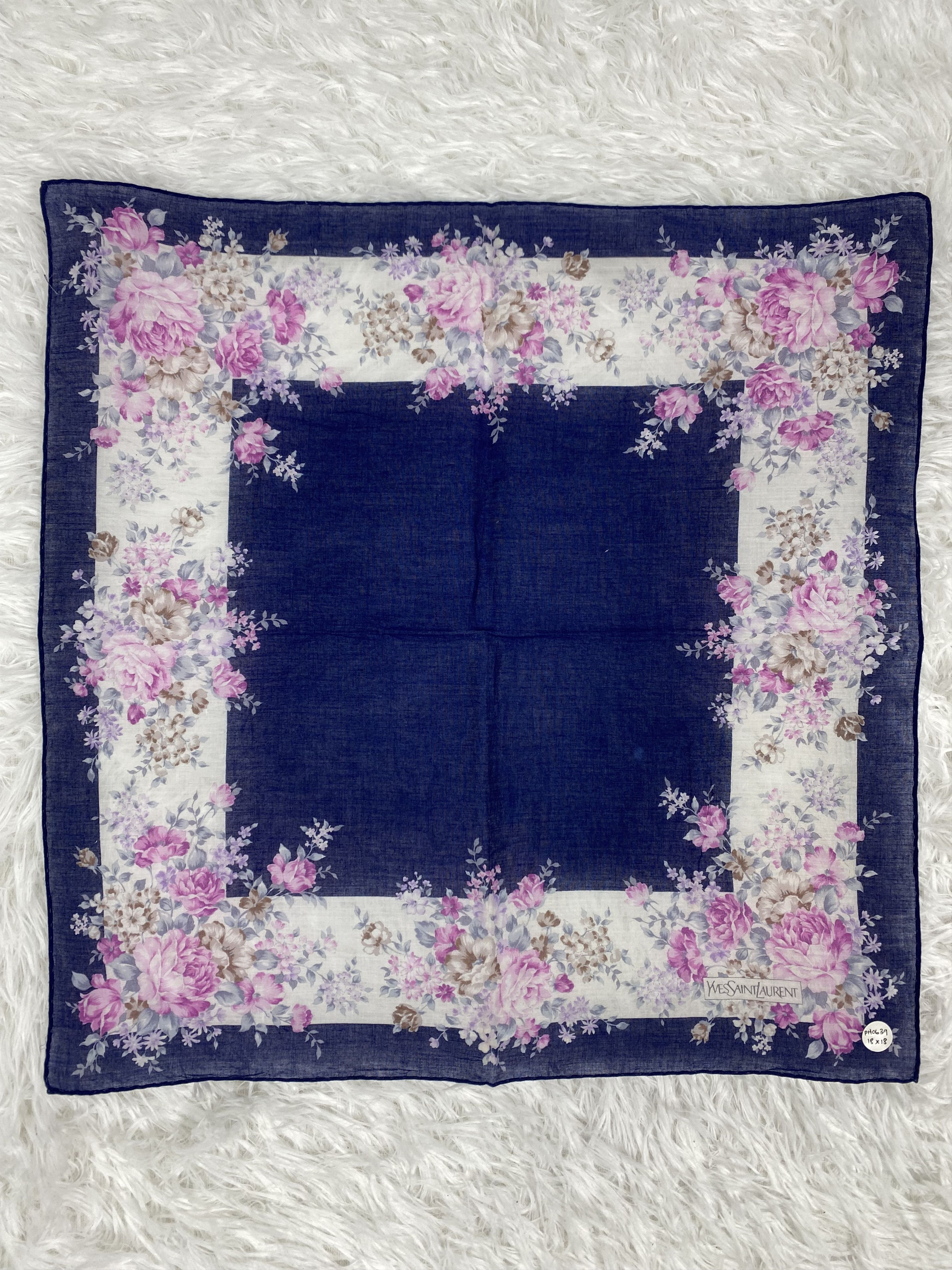 Yves Saint Laurent Vintage Yves Saint Laurent Handkerchief Neckerchief PH0639 Size ONE SIZE - 3 Thumbnail