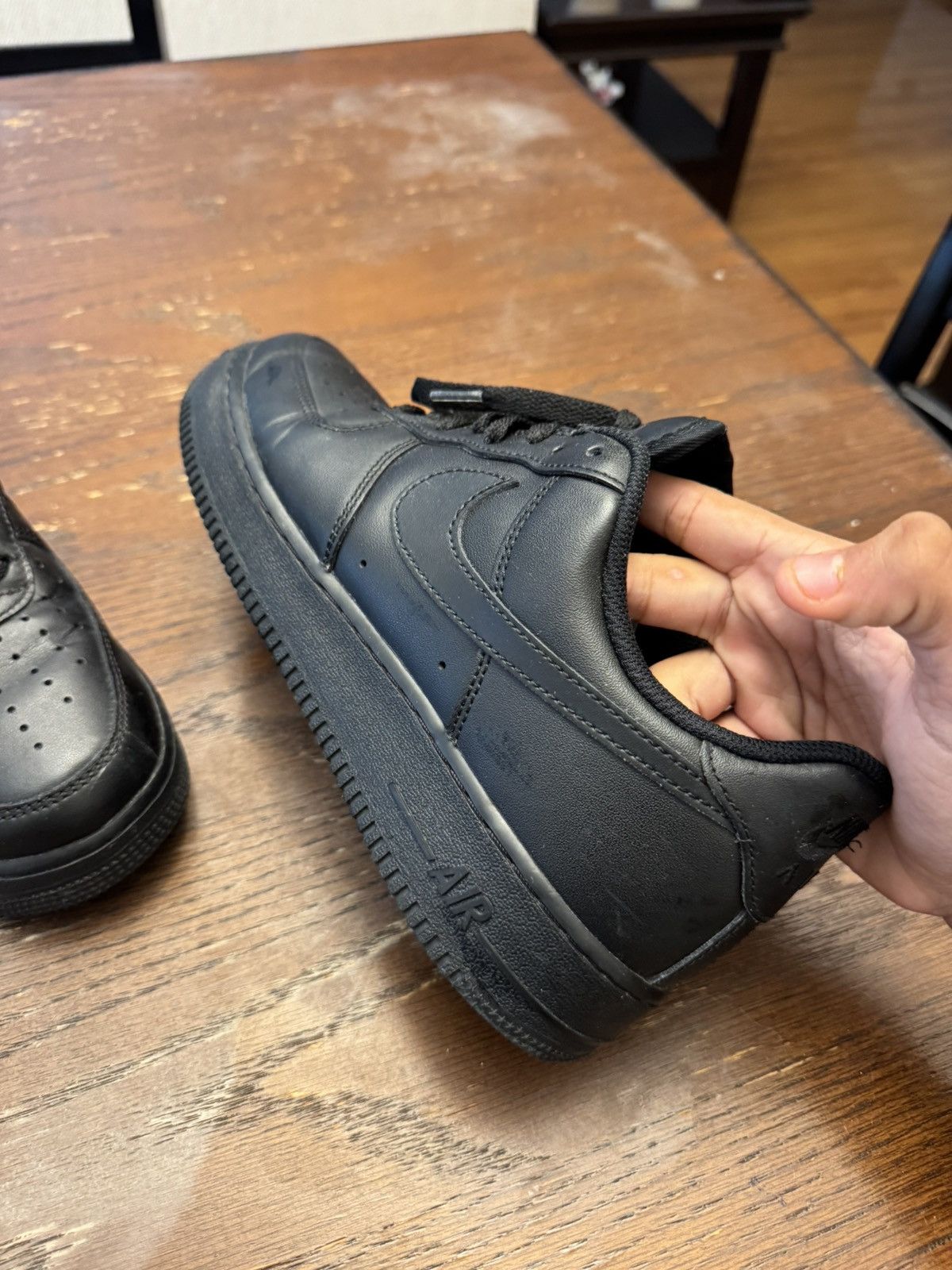 Nike Air Force 1 Black Size US 8.5 / EU 41-42 - 3 Thumbnail