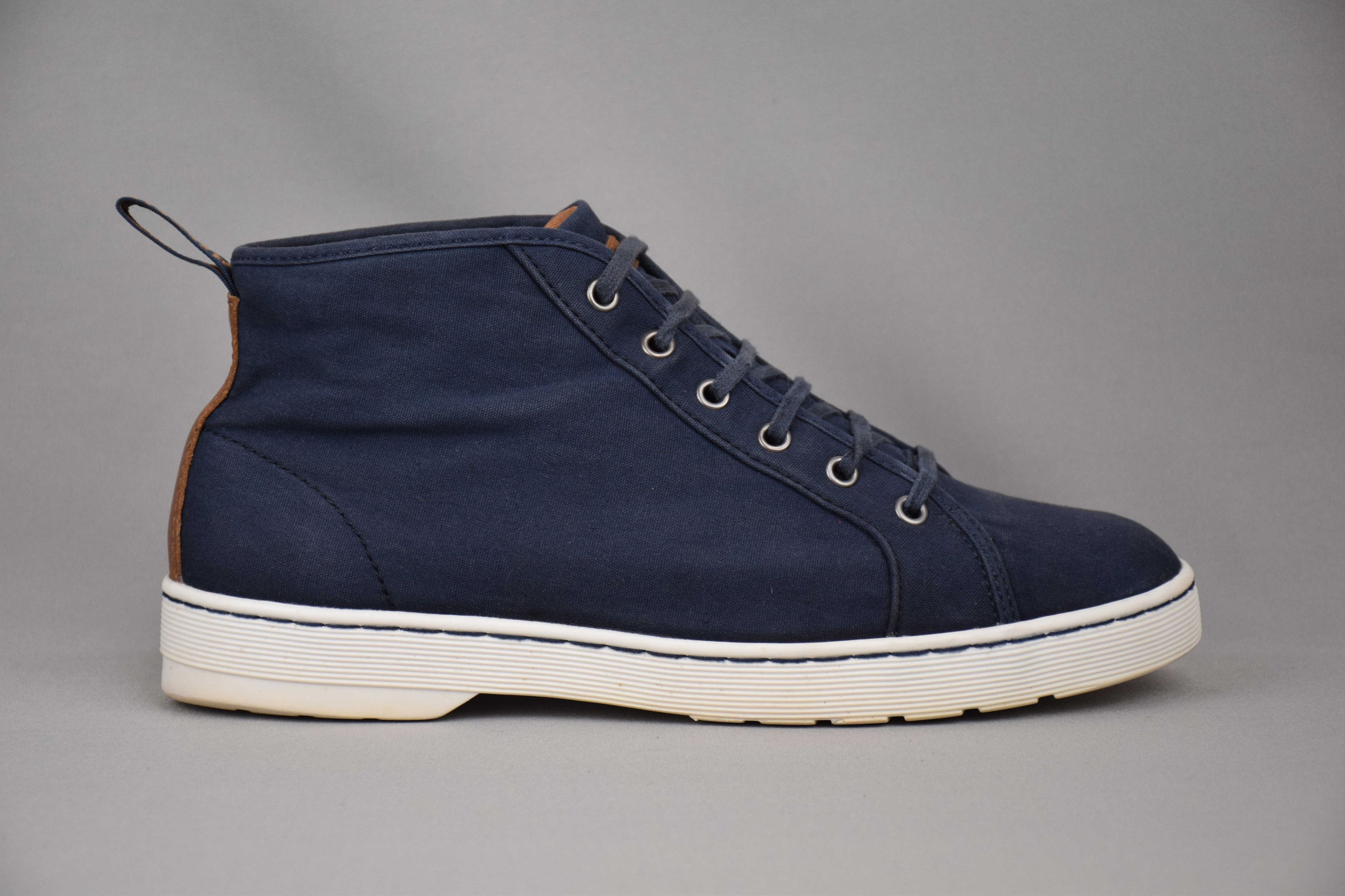 Dr. Martens Dr. Martens Coburg Blue Chukka Men's Boots US 10 UK 9 EU 43 Size US 10 / EU 43 - 2 Thumbnail