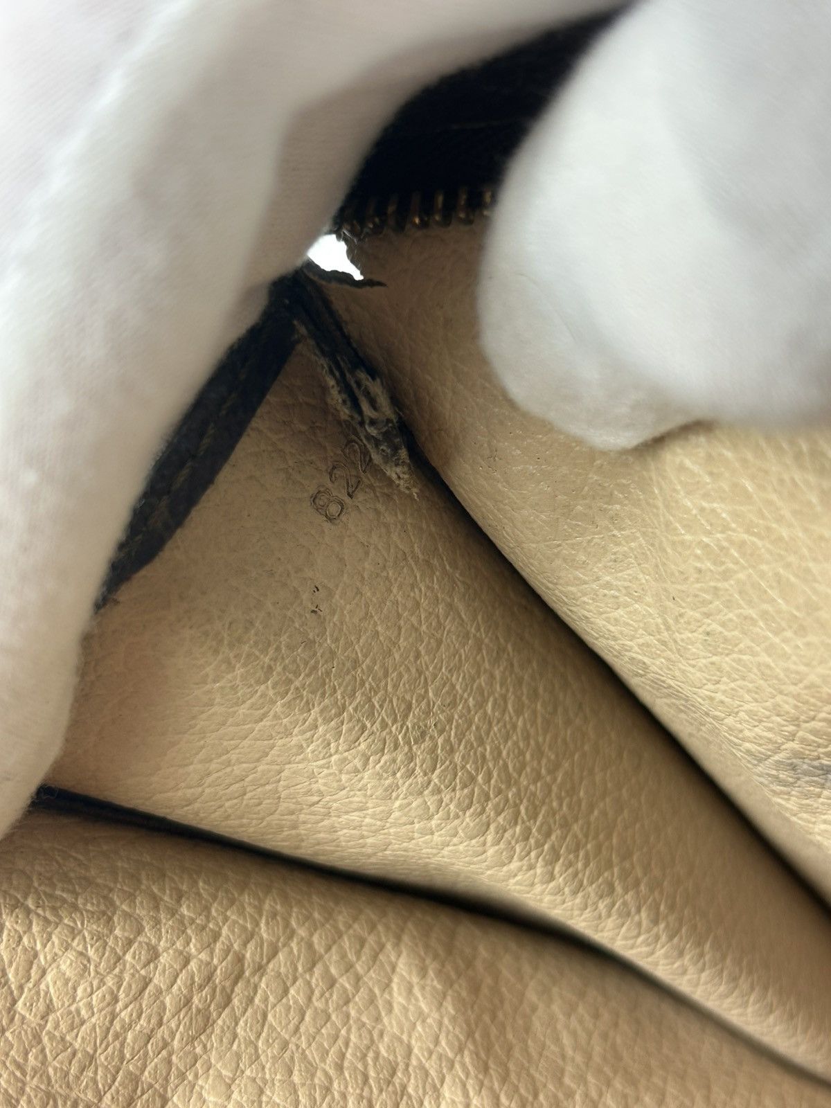 Louis Vuitton Louis Vuitton Monogram Toiletry Bag Size ONE SIZE - 5 Thumbnail