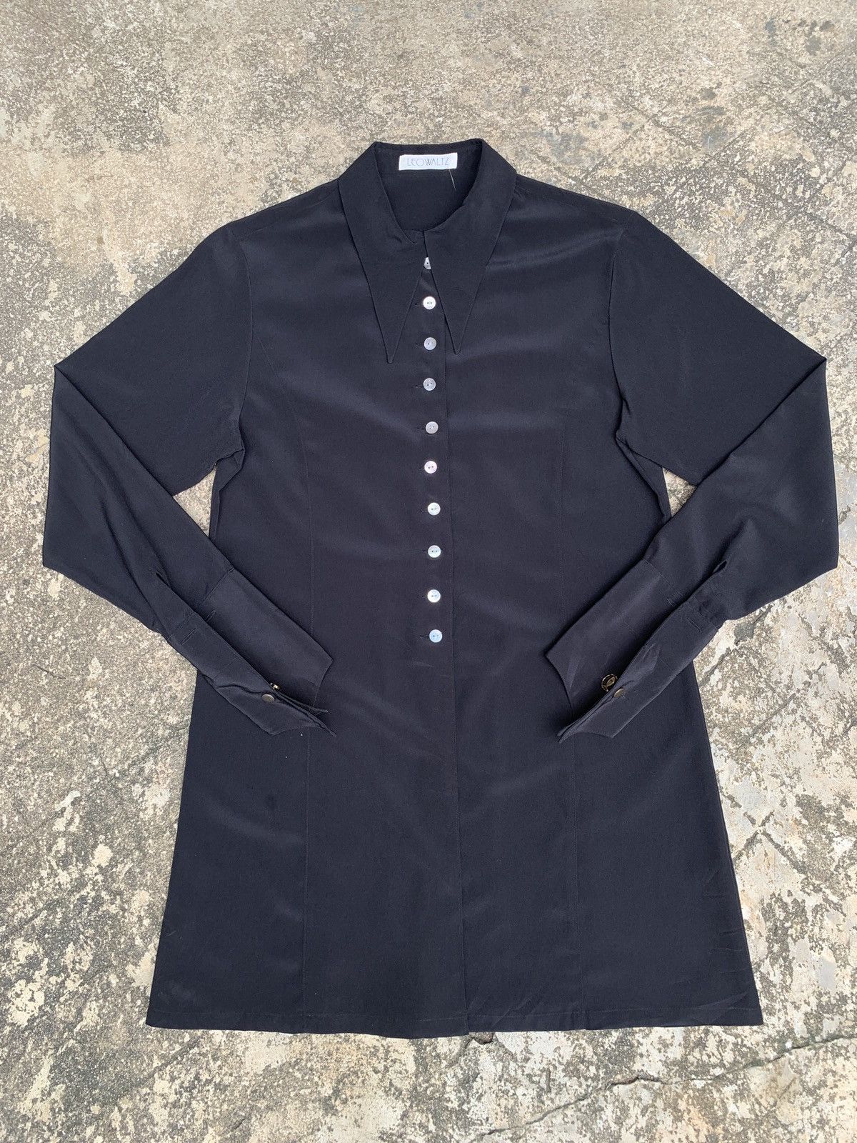 Japanese Brand 2000s LEOWALTZ Black Silk Goth Dressy Top Shirt Size M / US 6-8 / IT 42-44 - 1 Thumbnail