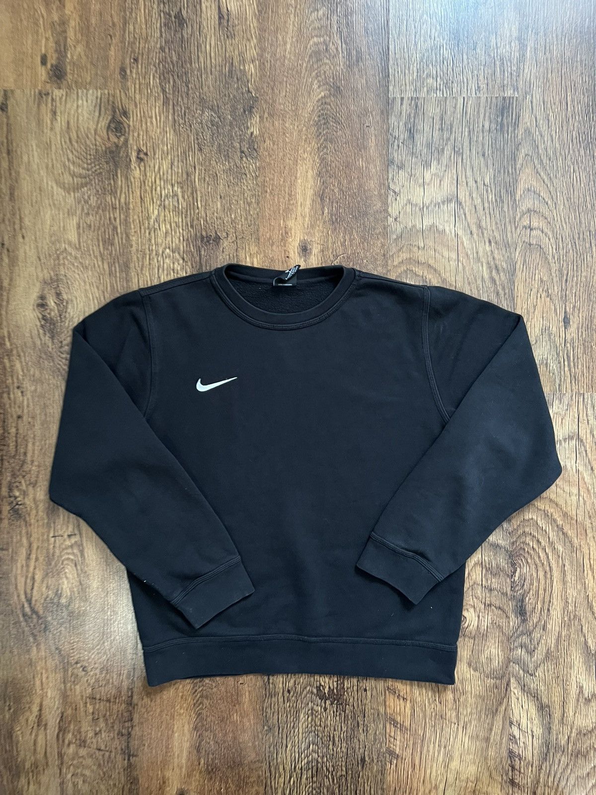 Nike × Vintage Nike crewneck hoodie black Y2k spellout center swoosh 90s Size US M / EU 48-50 / 2 - 3 Thumbnail