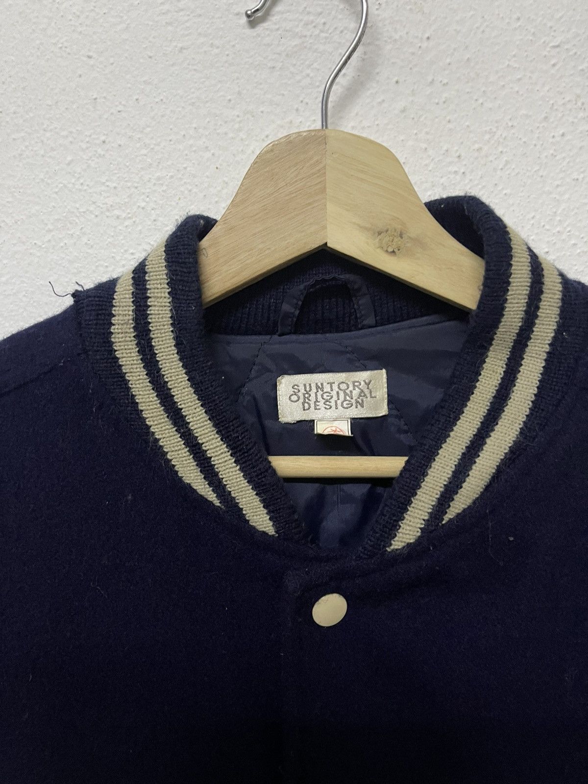 Japanese Brand 2000s SUNTORY BOSS COFFEE VARSITY LEATHER SLEEVE DISTRESSED Size US M / EU 48-50 / 2 - 6 Thumbnail