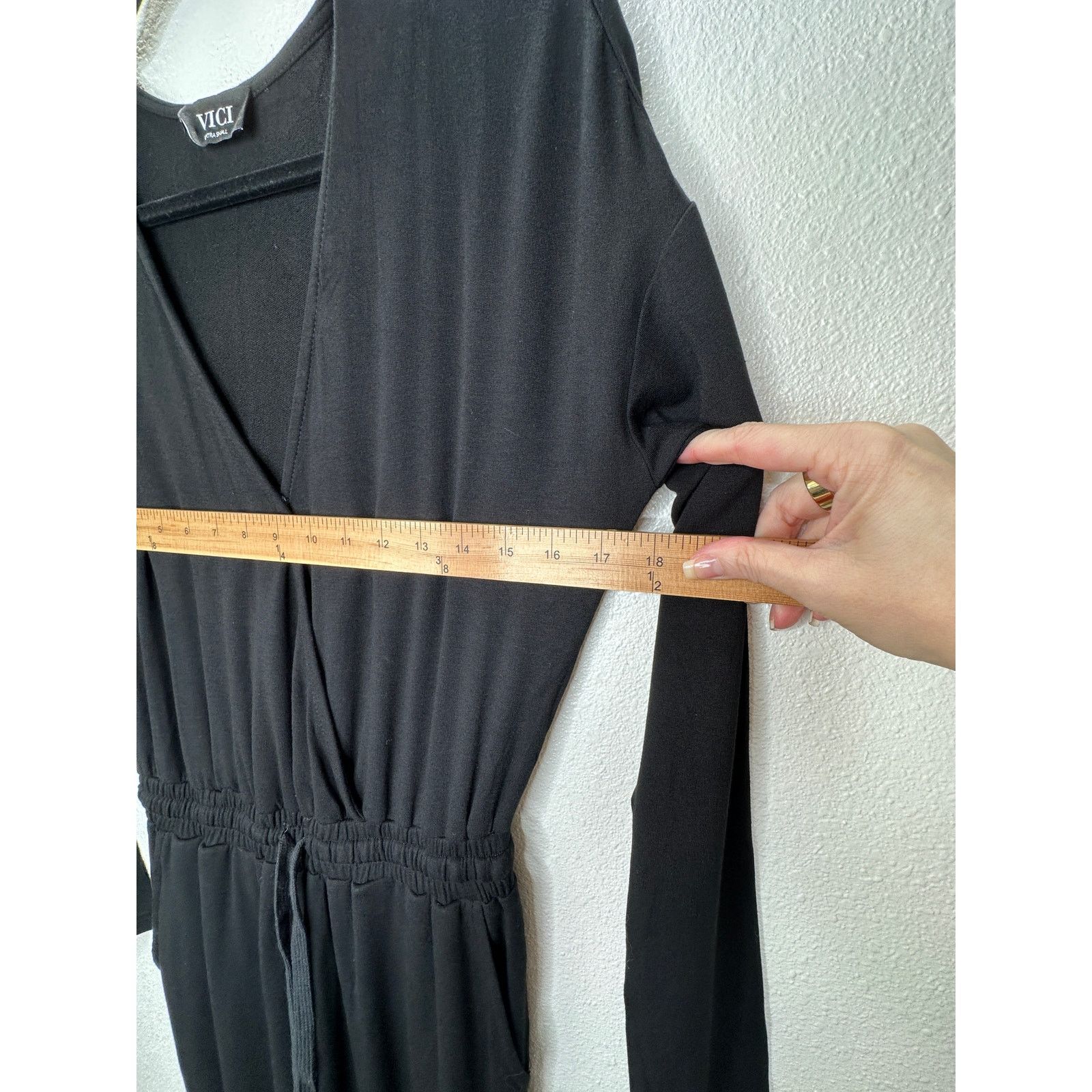 Other VICI Black Colette Deep-V Pocketed Drawstring Jumpsuit XS Size 26" / US 2 / IT 38 - 16 Thumbnail