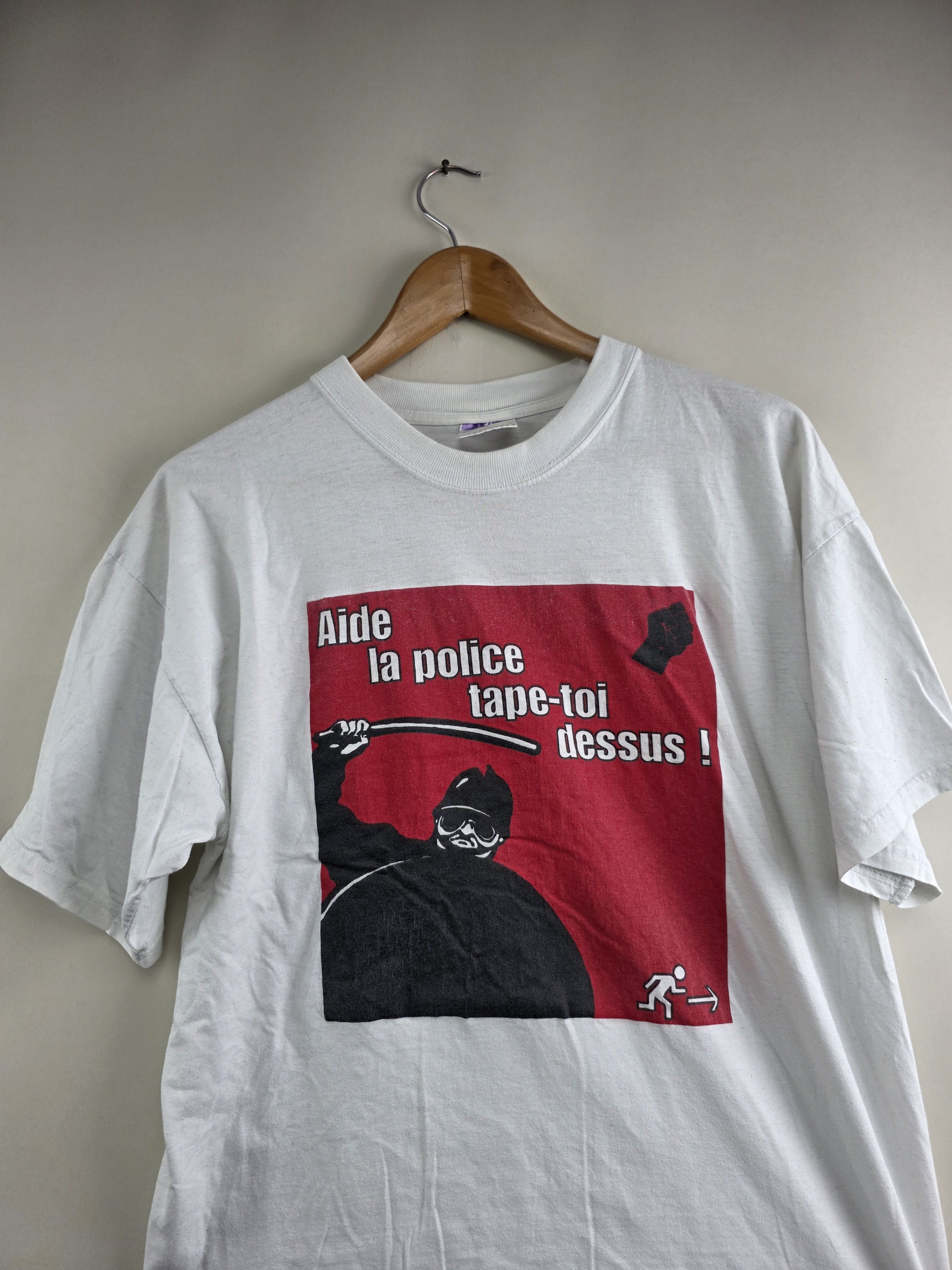 Band Tees × Vintage 90s ACAB Help the Police : Hit yourself XL 21.5" 27.5" Size US XL / EU 56 / 4 - 2 Thumbnail