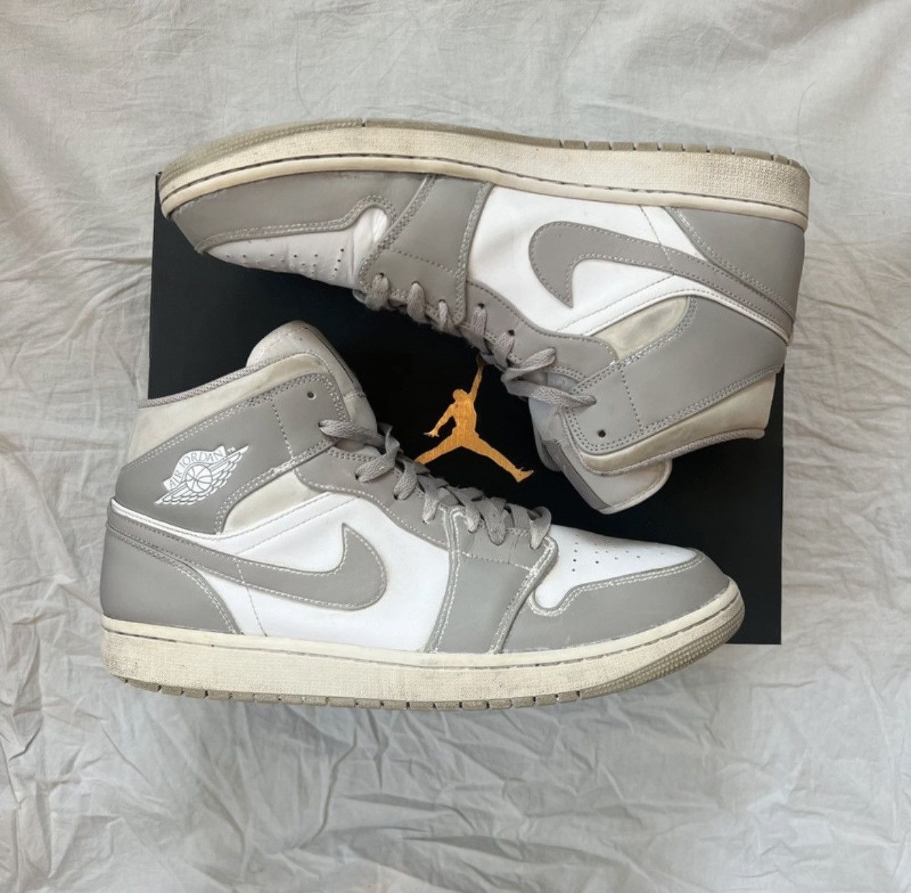 Nike × Supreme Air Jorden 1 Mid College Grey Size US 13 / EU 46 - 2 Thumbnail