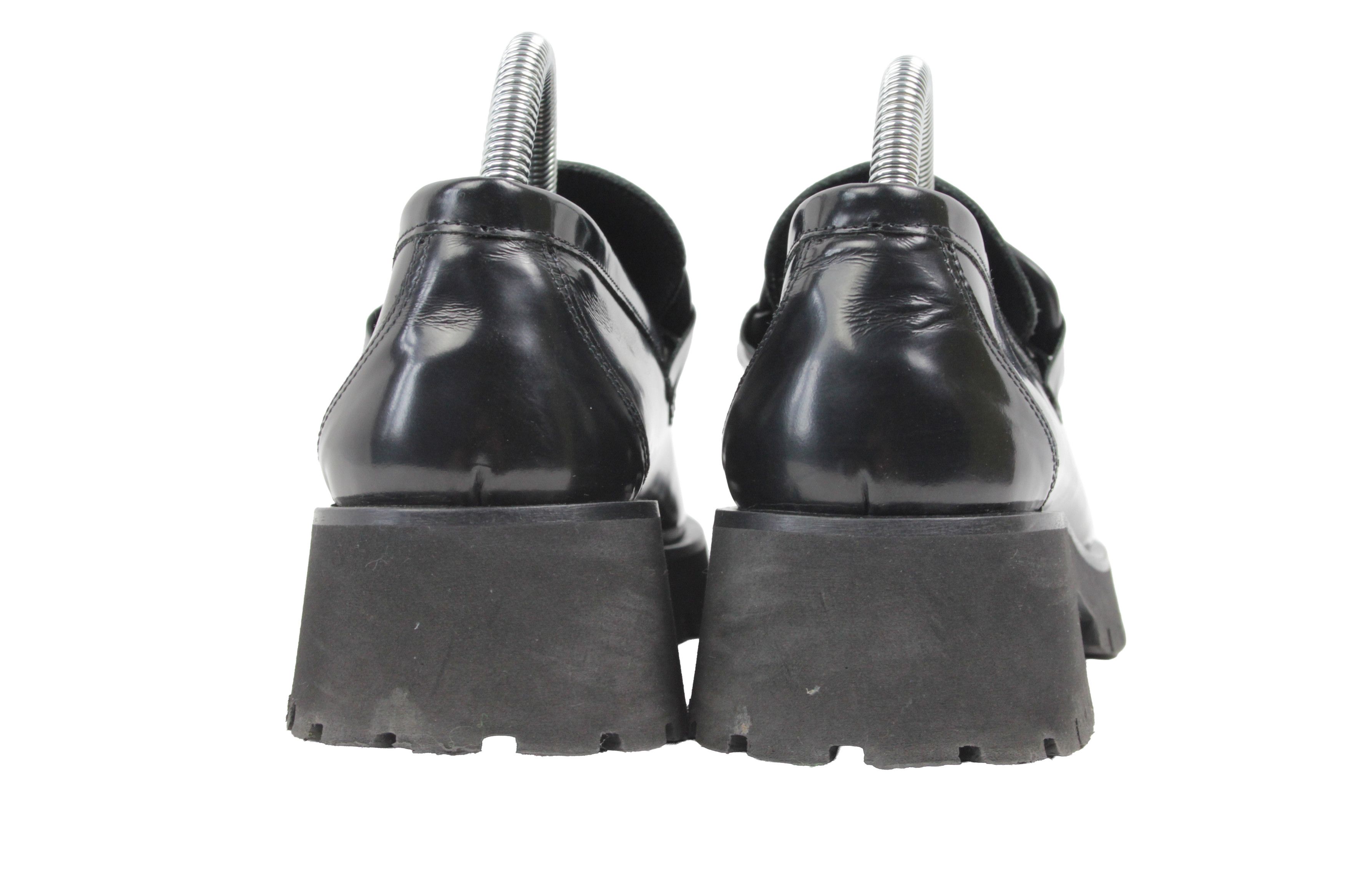 Japanese Brand Poesie Veneziane Ultra Light Chain Application Loafers Size US 10 / IT 40 - 9 Thumbnail