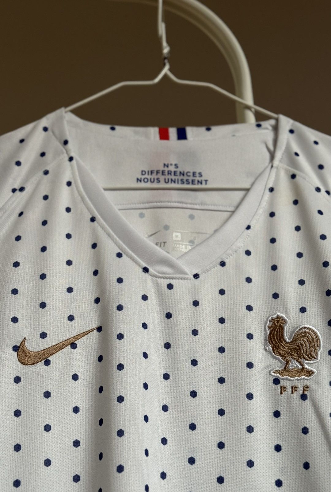 Nike Nike France 2019 World Cup Away Soccer Jersey Tee Tshirt Size M / US 6-8 / IT 42-44 - 3 Thumbnail