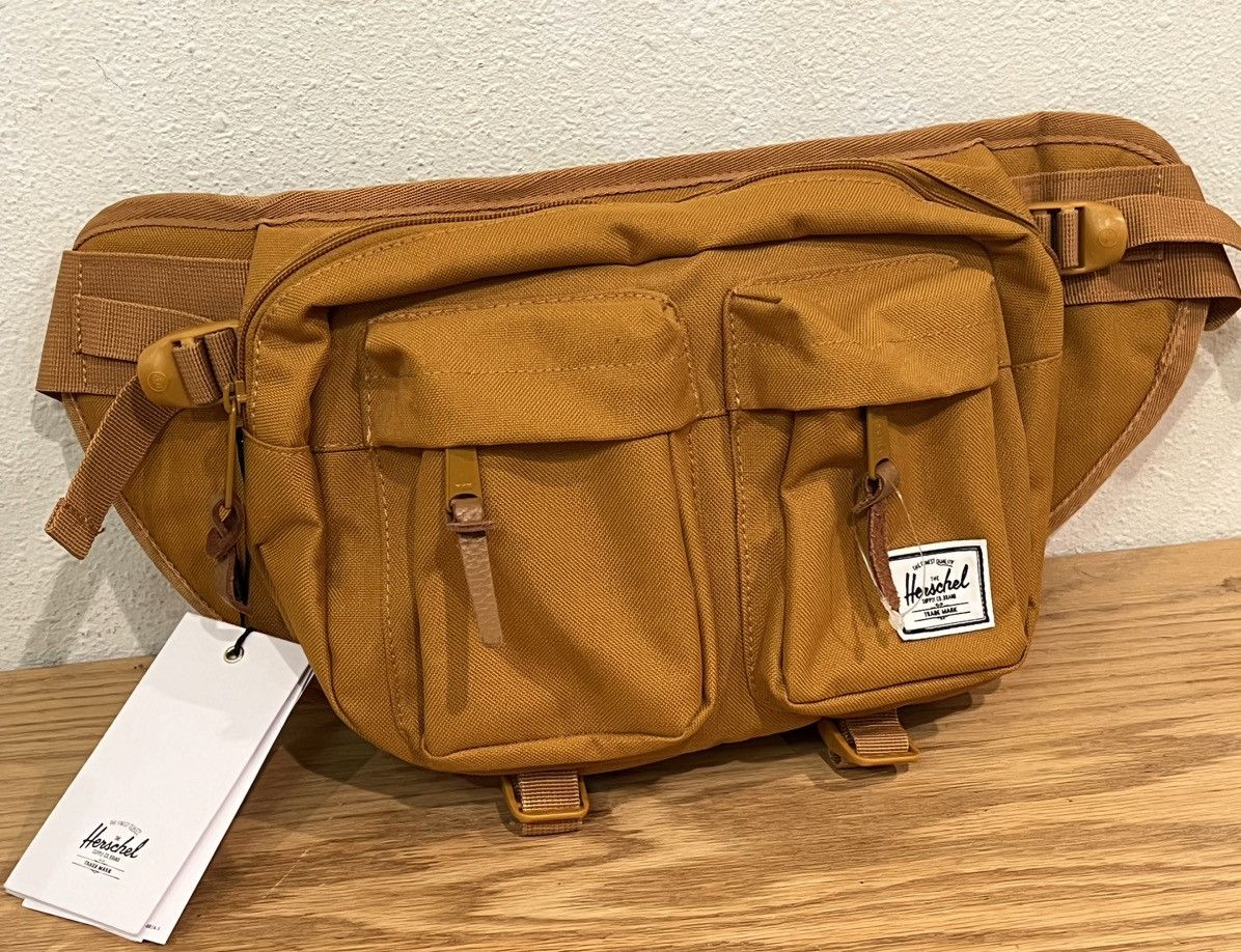 Herschel Supply Co. Herschel Supply Co. Eighteen Hip Crossbody Fanny Pack Size ONE SIZE - 1 Thumbnail