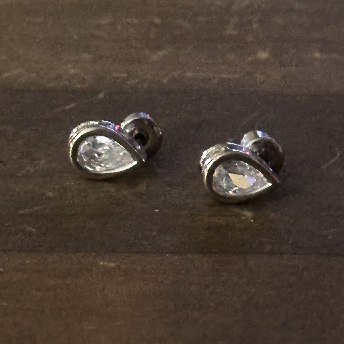 Other Cubic Zirconia teardrop stud earrings Size ONE SIZE - 6 Thumbnail