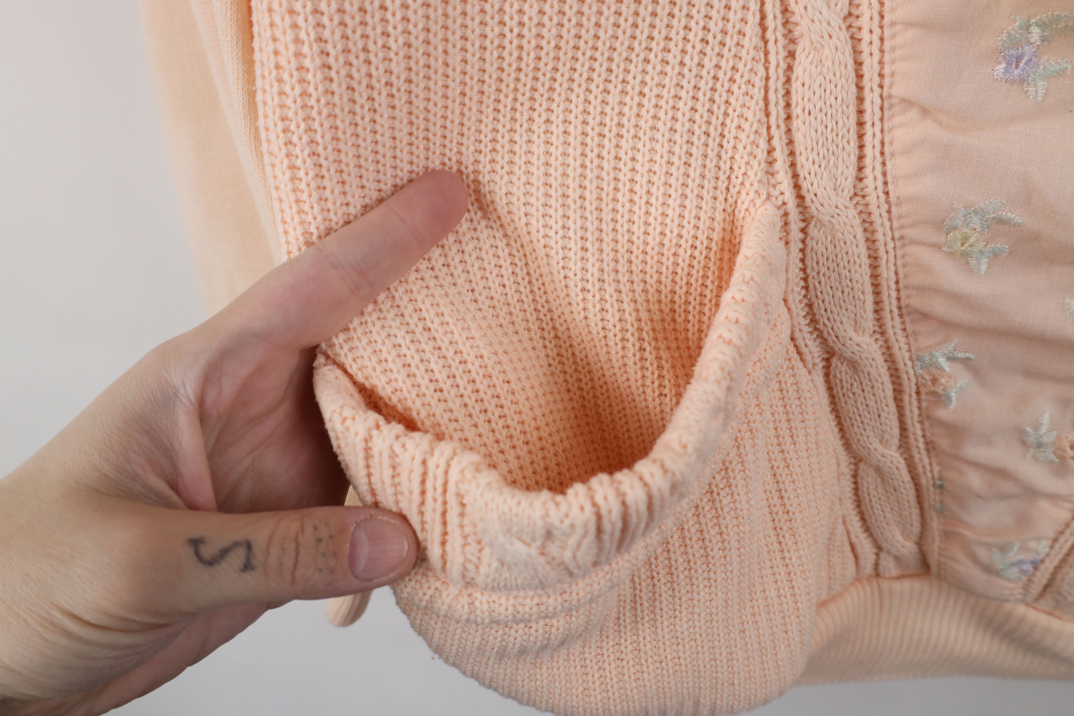Vintage Vintage 90s Streetwear Knit Flower Crewneck Sweatshirt Pink Size M / US 6-8 / IT 42-44 - 5 Thumbnail