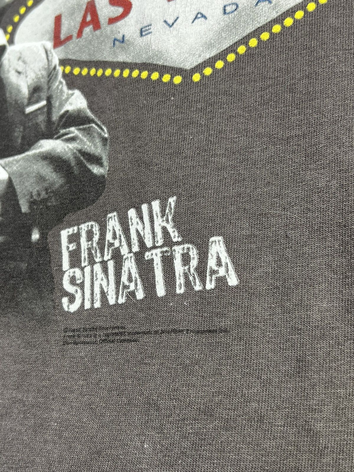 Vintage Vintage Frank Sinatra Las Vegas Graphic T Shirt Size XL Size US XL / EU 56 / 4 - 3 Thumbnail
