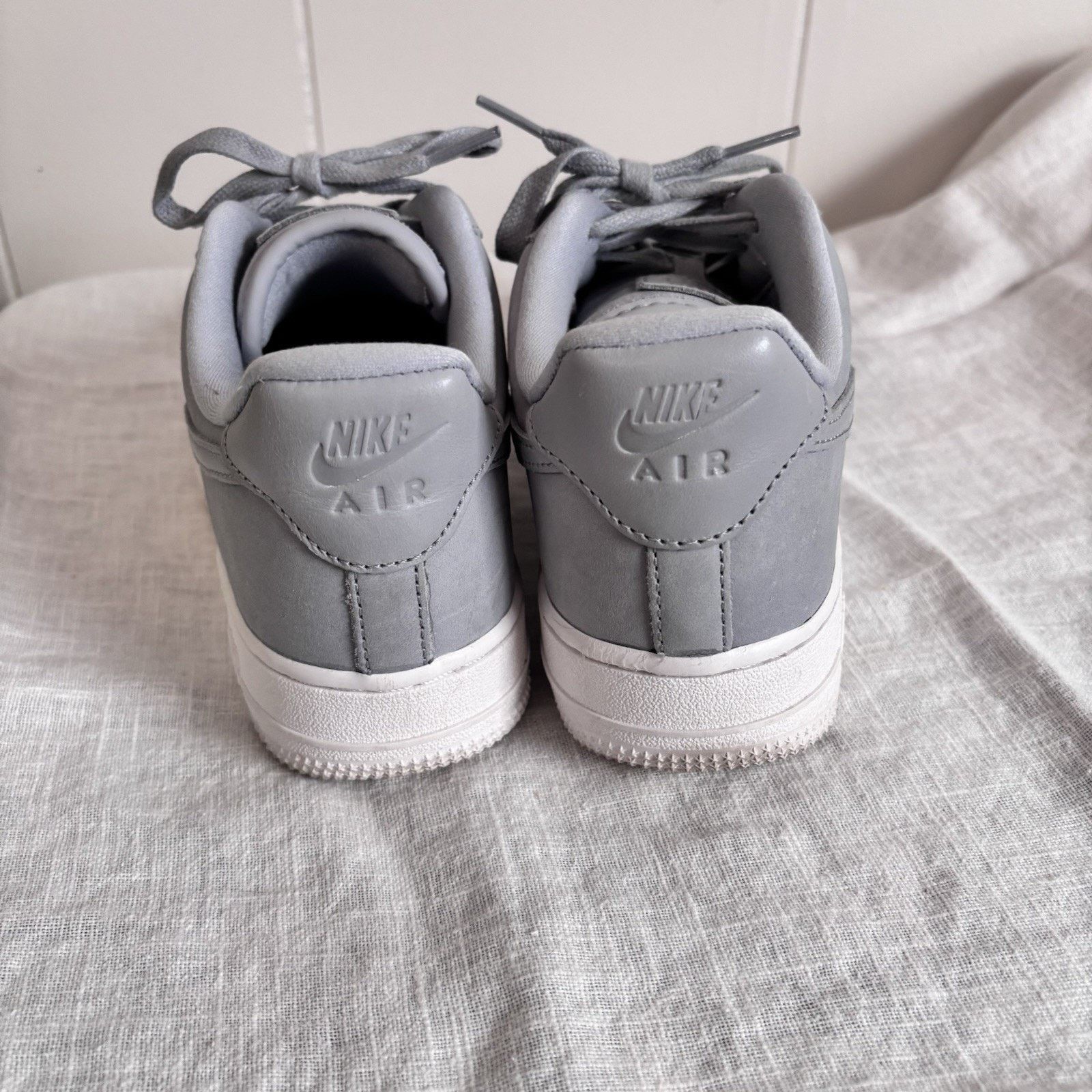 Nike Nike Air Force 1 Low '07 PRM Wolf Grey (Women's) size 7 DR9 Size US 7 / IT 37 - 5 Thumbnail