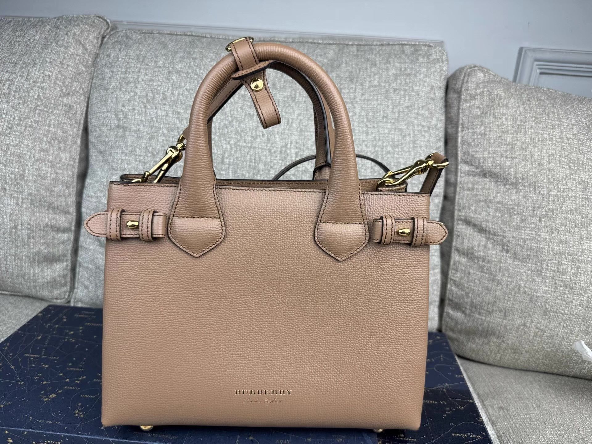 Burberry Burberry Women's Crossbody Bag Ｑ27 Size ONE SIZE - 1 Thumbnail