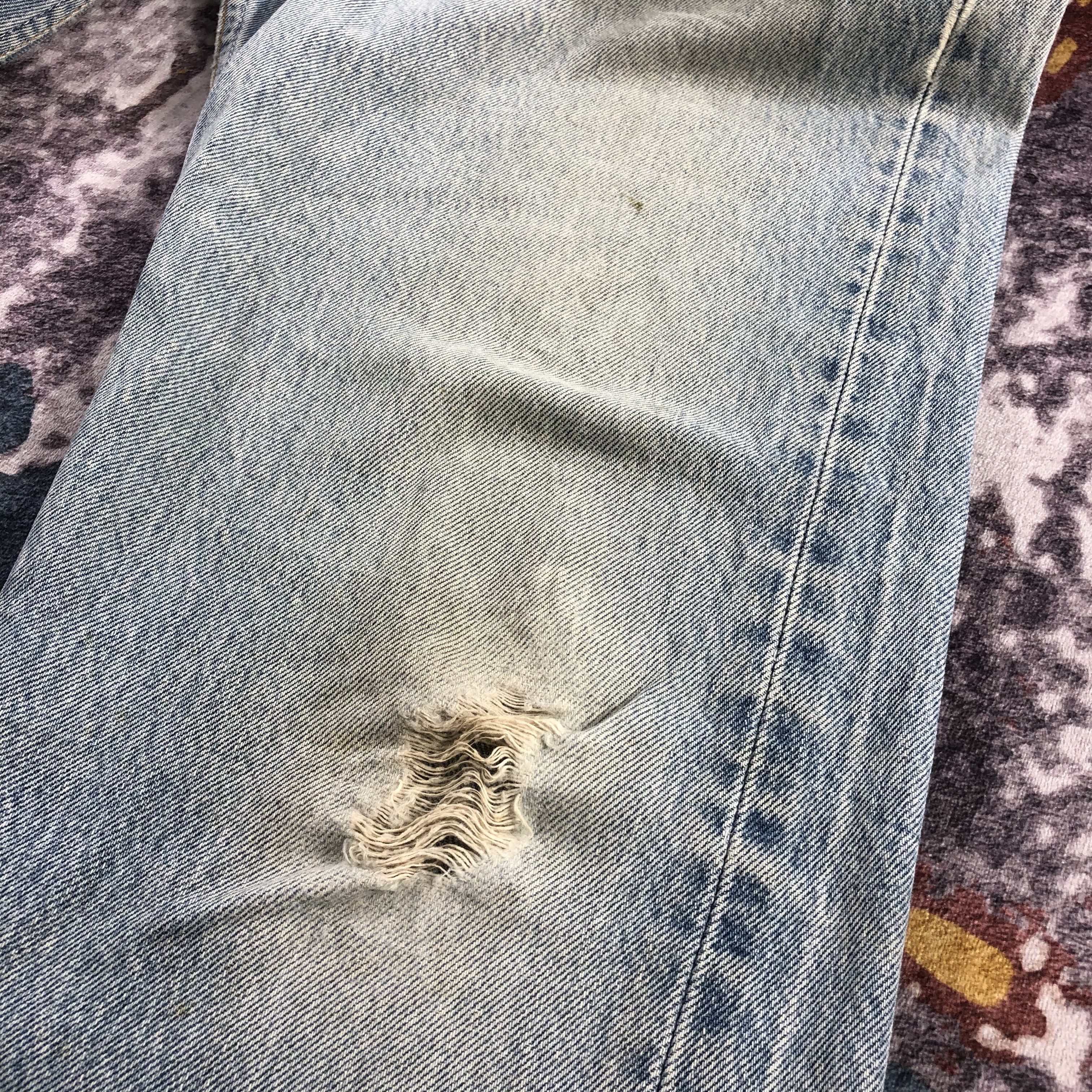 Levi's × Vintage Vintage 90s Light Wash Levis 501 Jeans-JM2761 Size US 33 - 9 Thumbnail