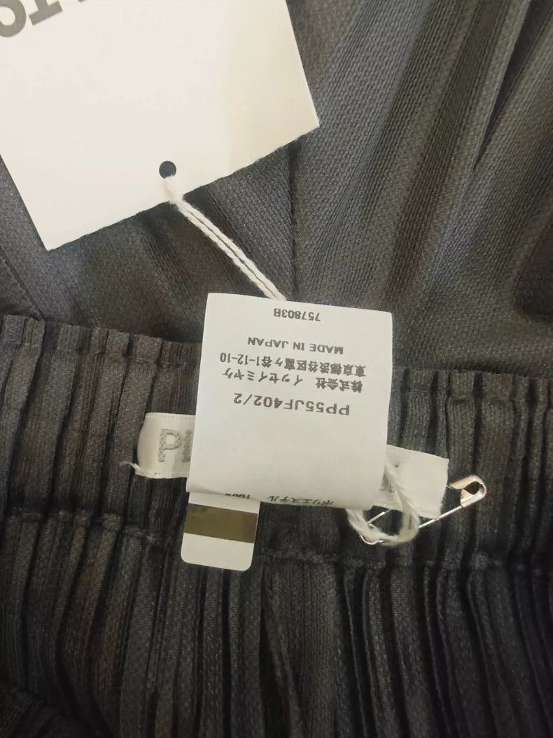 Issey Miyake Issey Miyake Dark grey puff pants Size 25" / US 0 / IT 36 - 7 Thumbnail