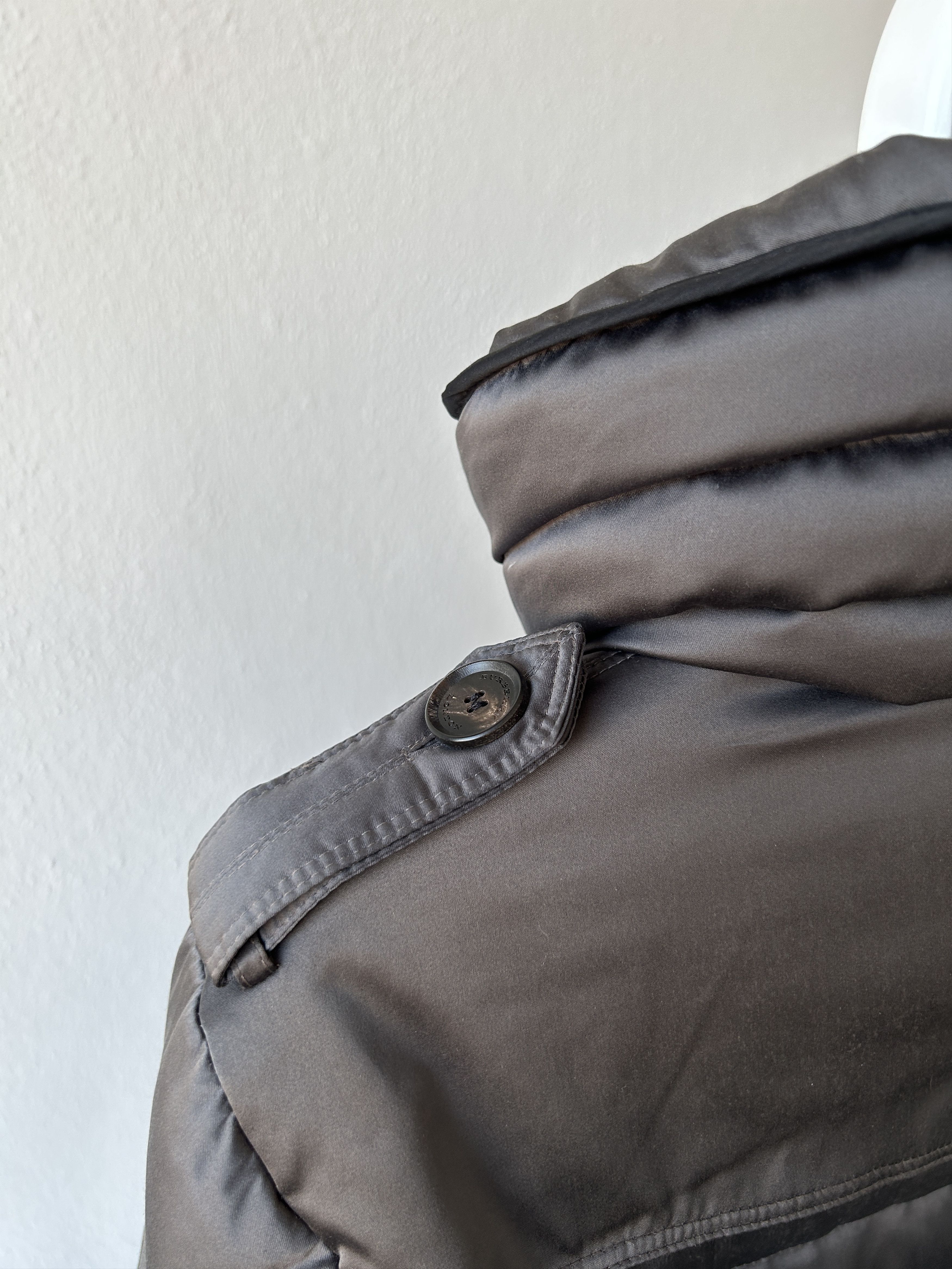 Burberry Burberry belted short puffer jacket Size L / US 10 / IT 46 - 22 Thumbnail